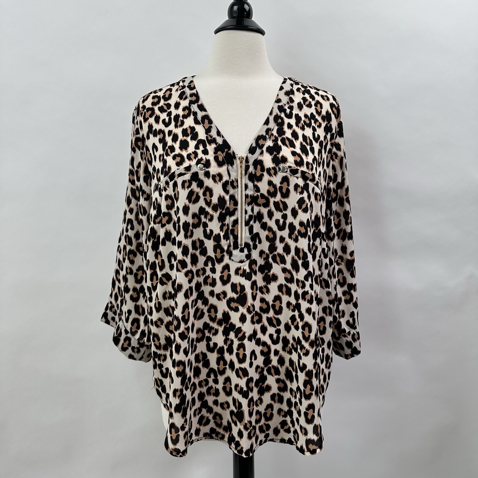 Torrid Harper Leopard Blouse 1X 14/16 1/4 Zip Georgette 3/4 Roll Tab Sleeve Top