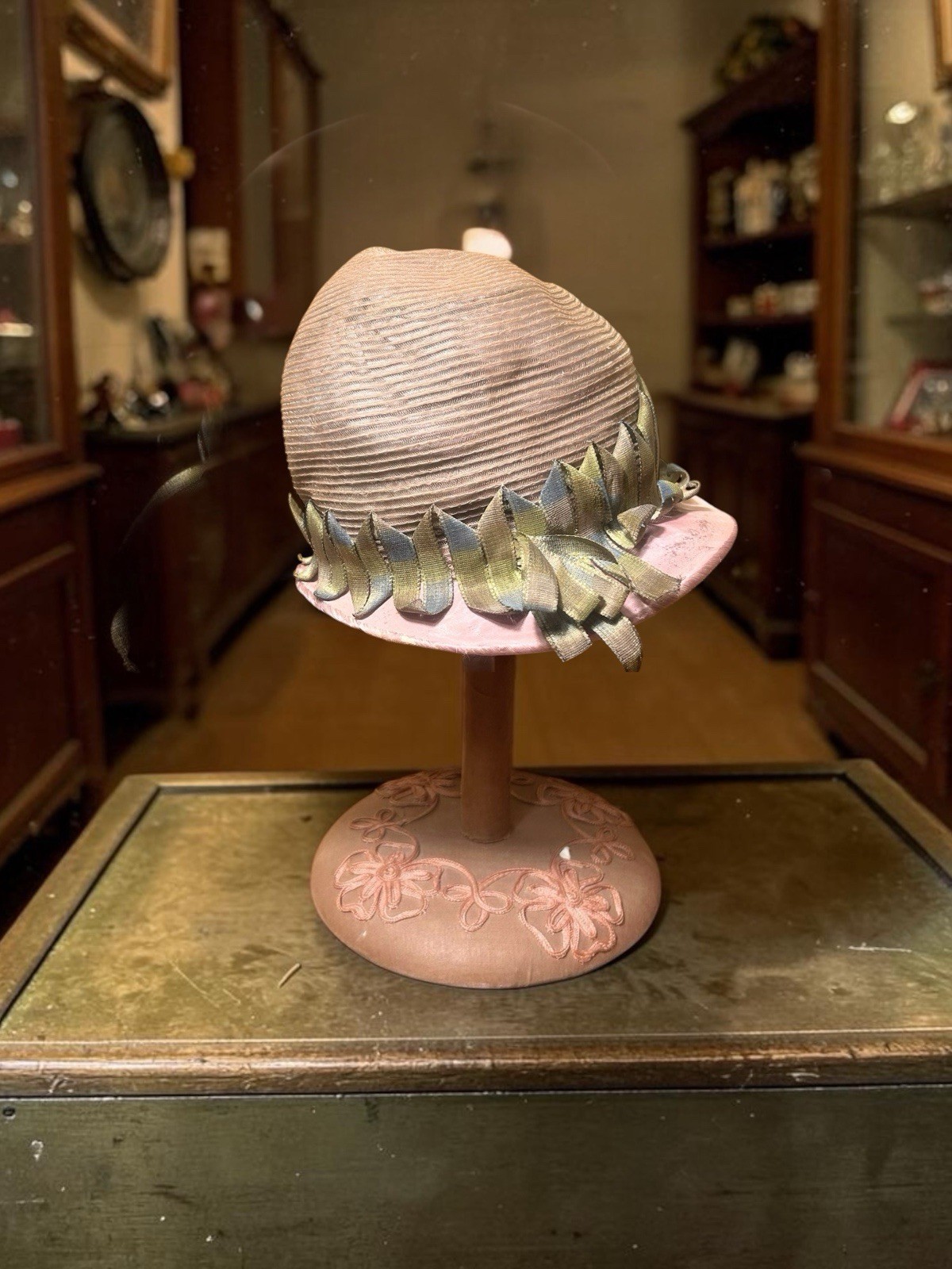 Antique Edwardian Early 1920s Cloche Slouch Hat Flapper Art Deco Betsy Weir