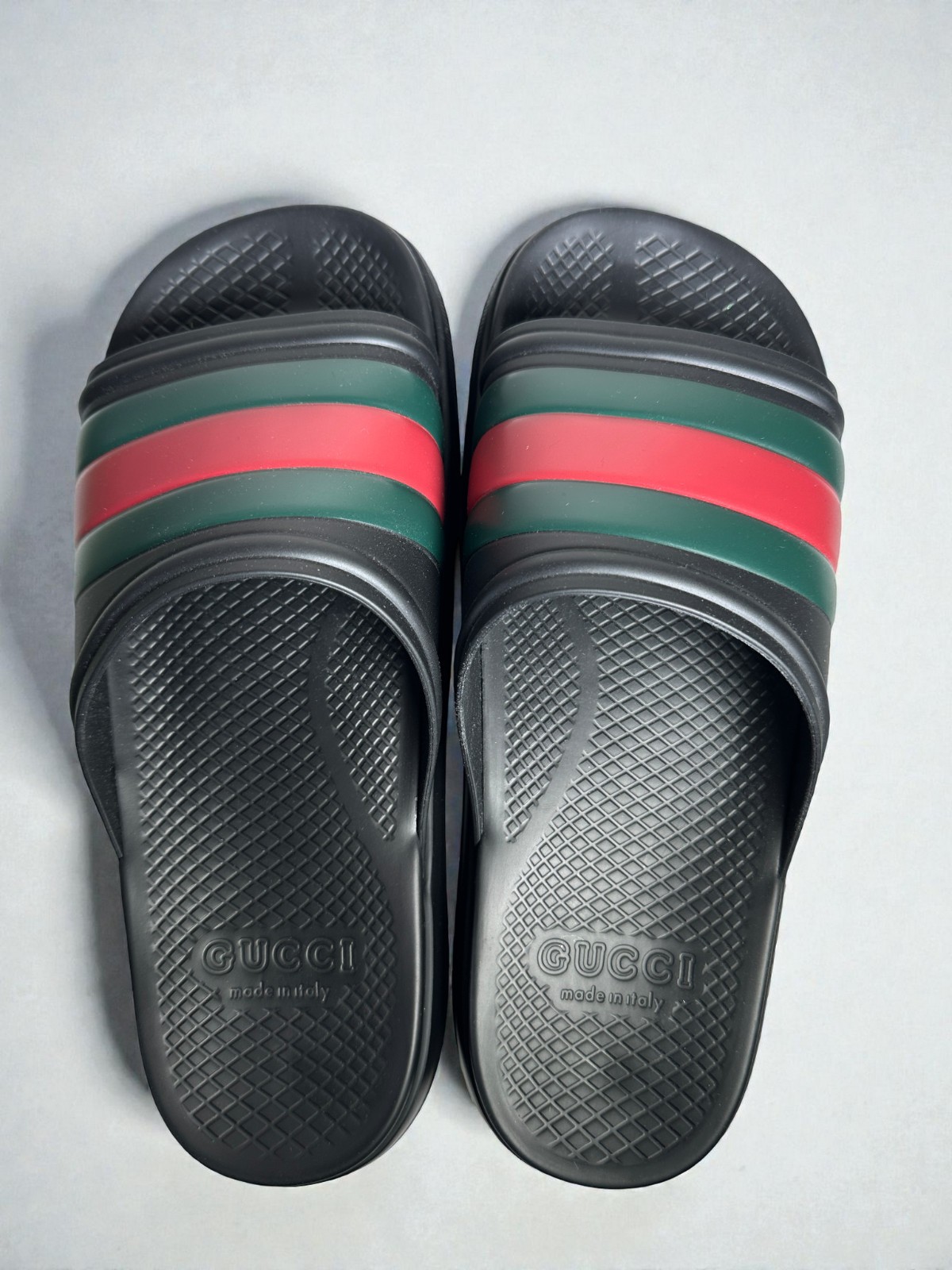 NIB Gucci Black Green Red Web Rubber Slides Sandals Authentic Size US8.5 UK8