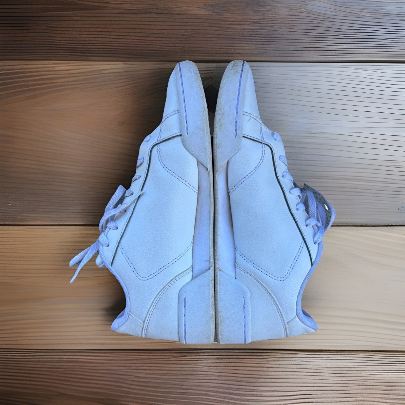 Adidas Advantage White Leather Sneakers Size 10.5 Comfort Casual Low Tennis