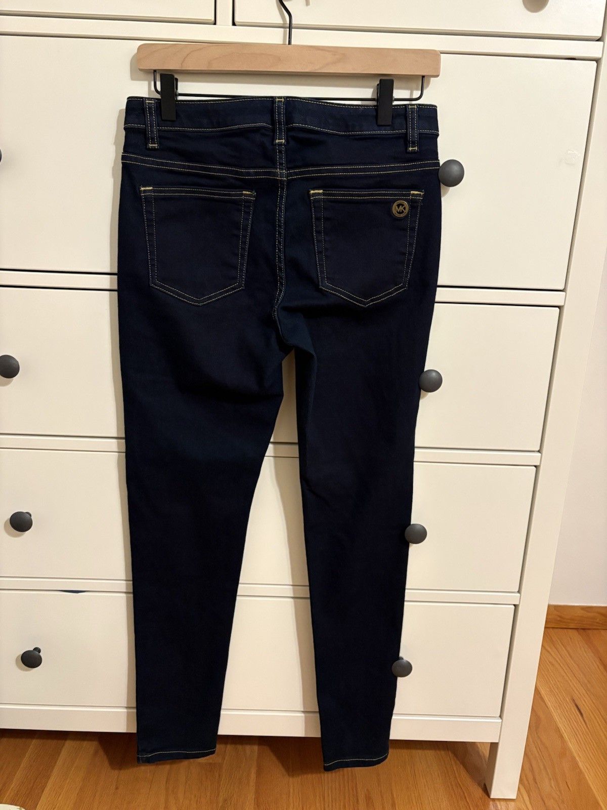 Michael Kors “Izzy” Women’s Skinny Jeans – Dark Wash Slim Fit Denim (Size 4)