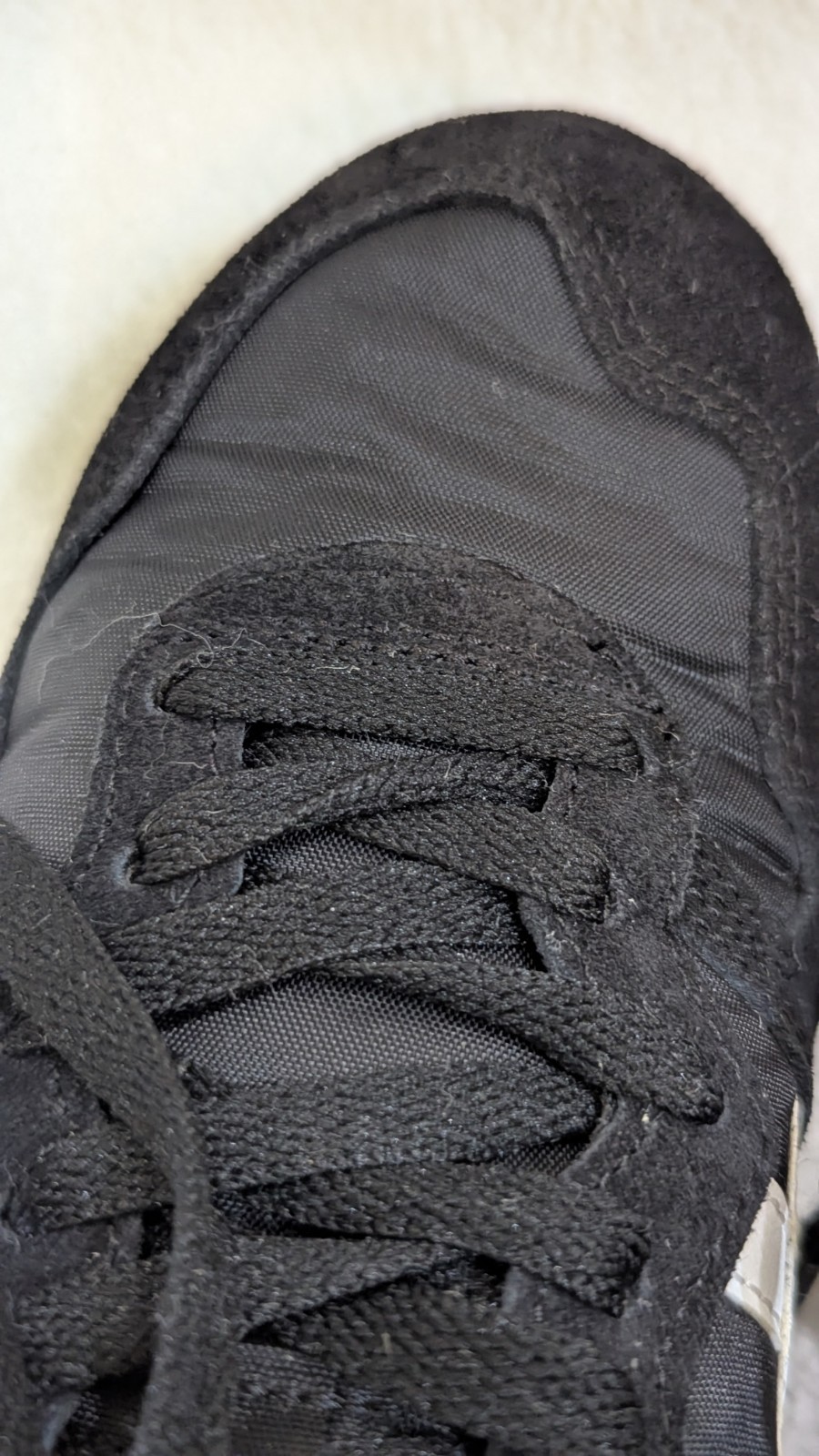 ASICS Onitsuka Tiger Serrano Black/White Classic Shoes Size 8.5 Womens