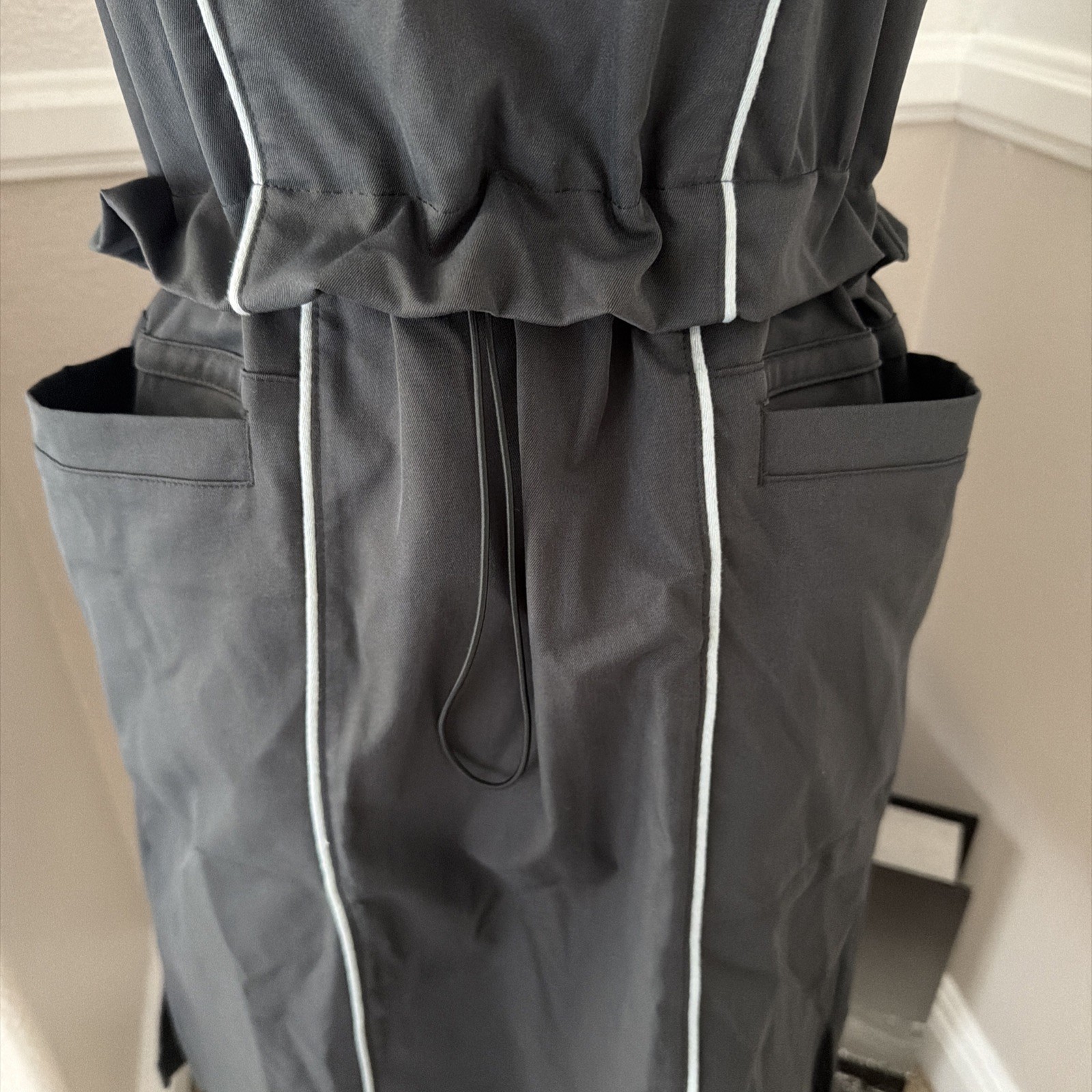 NWT NIKE Street Sleeveless Active Dress Zip Front Above Knee Black Small 4-6 $80