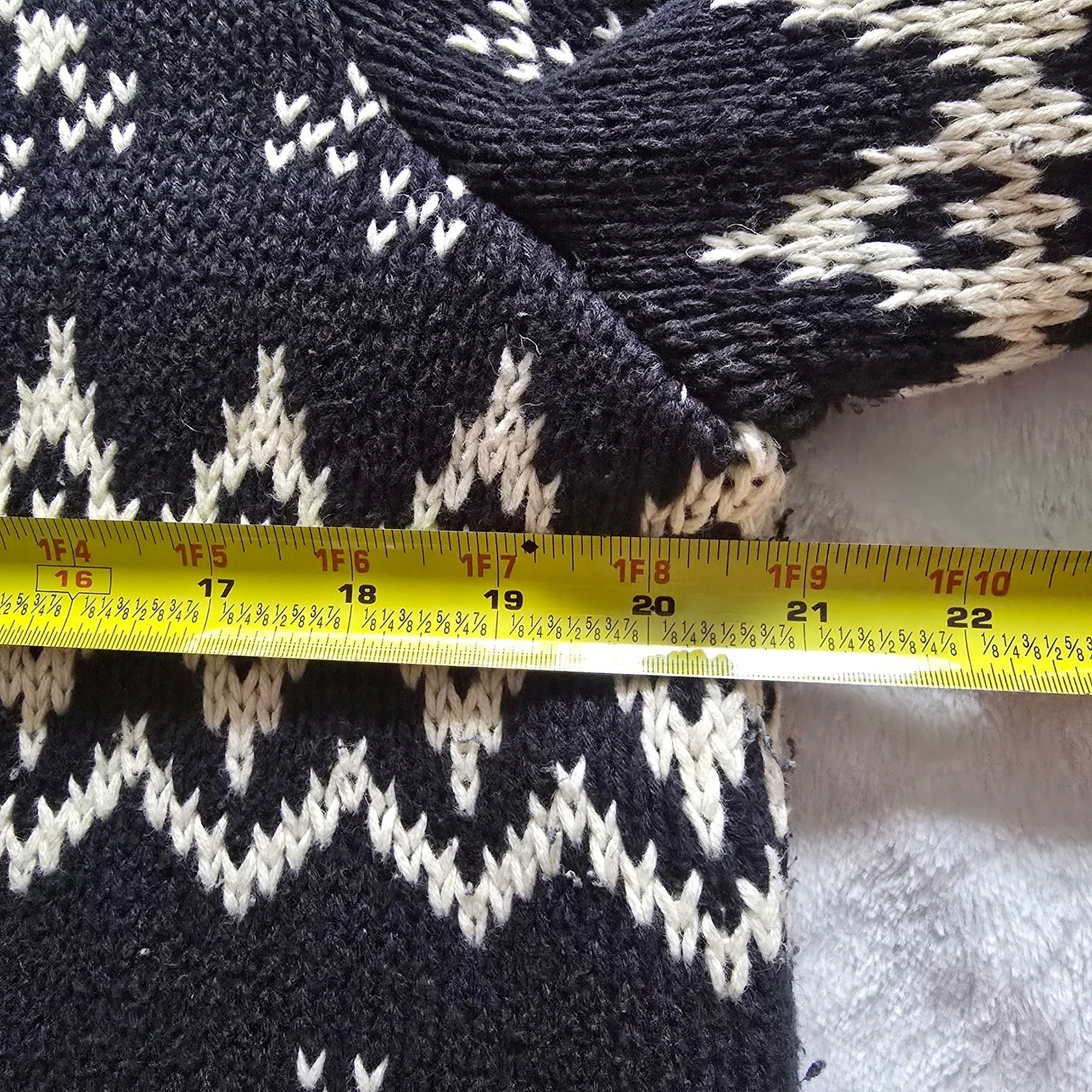 New York & Company Fair Isle Zip Sweater XL Black off White Nordic Snowflake