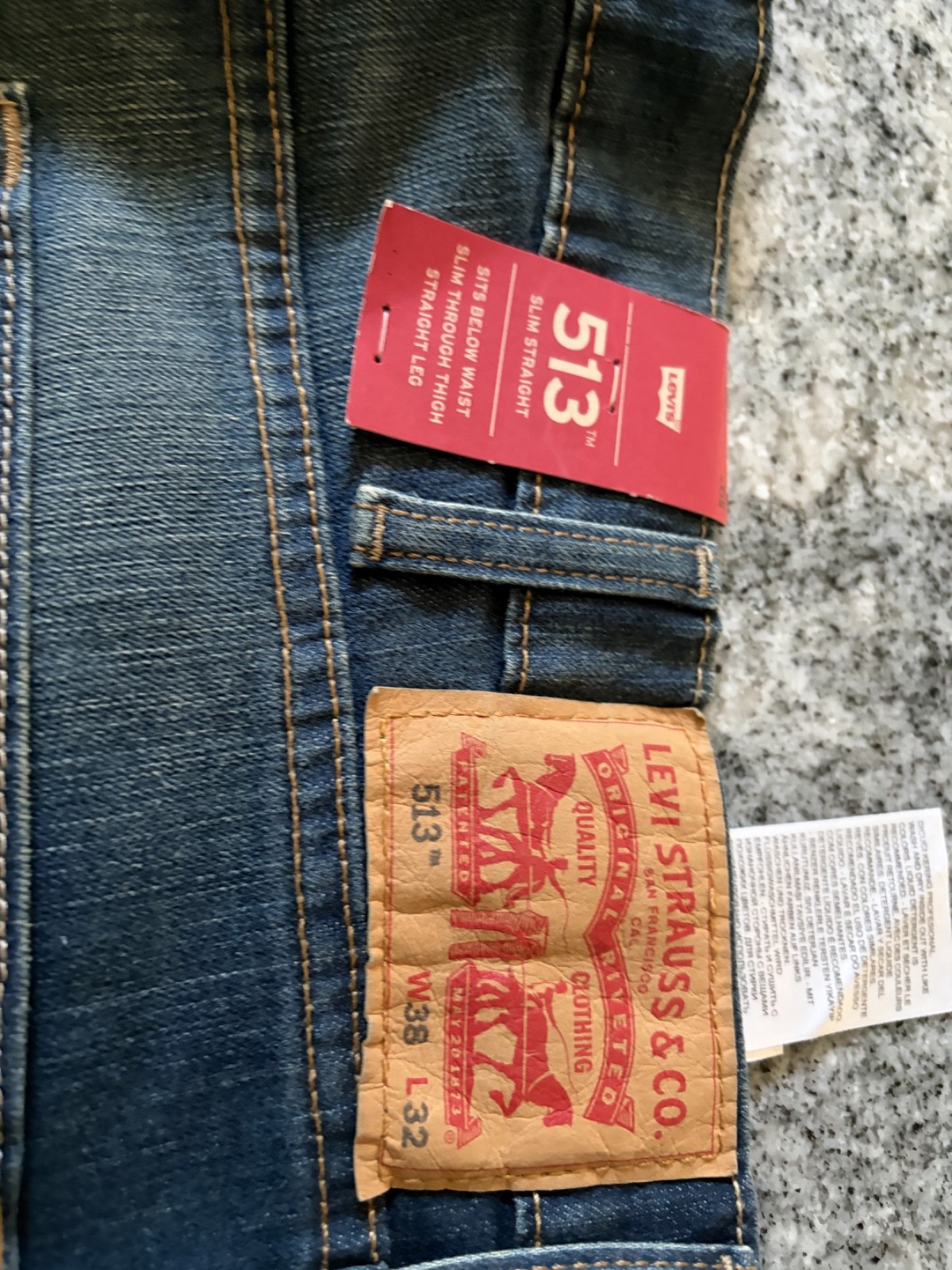 NEW WITH TAGS Levi’s 513 Slim Straight Jeans Mens 38×32 Blue Denim Stretch