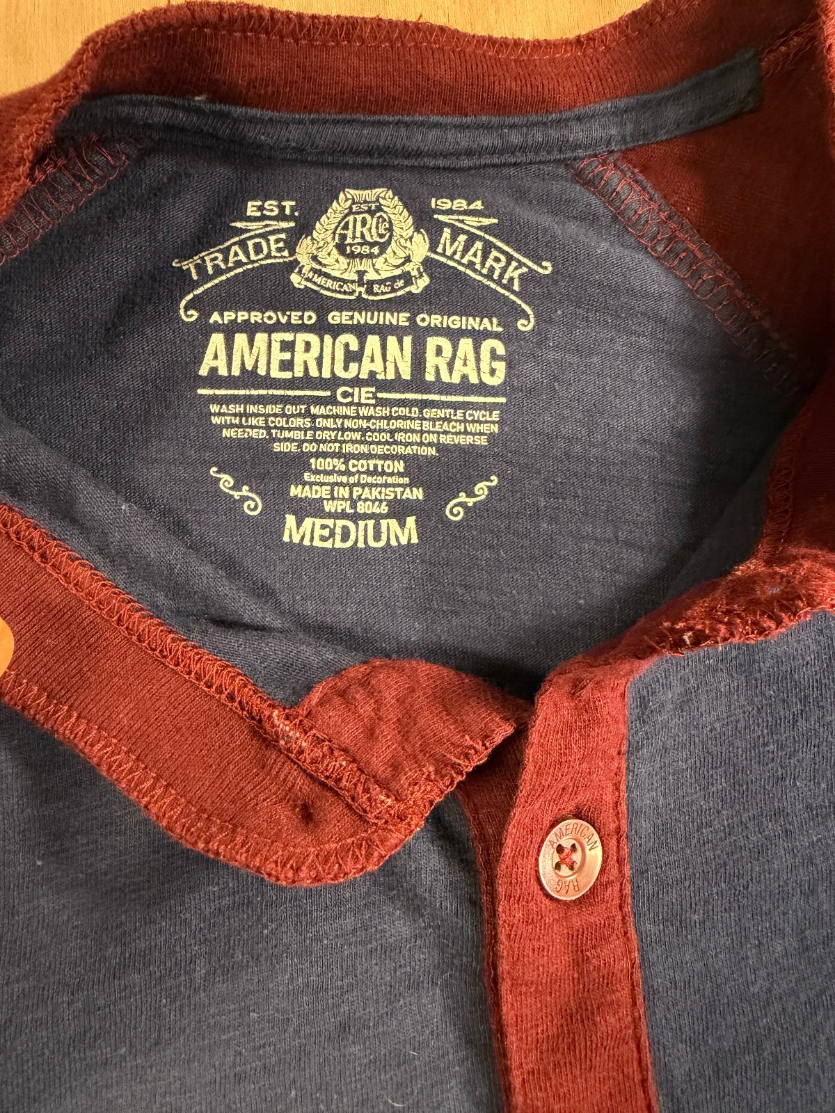 American Rag Mens Medium Maroon Navy Raglan Henley T-Shirt Short Sleeve