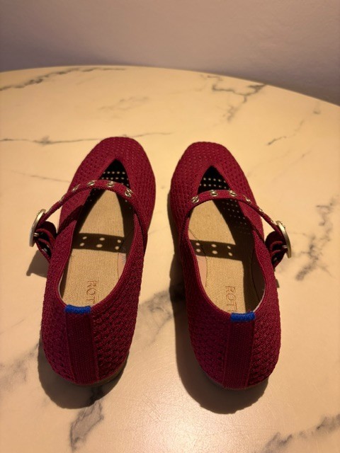 ROTHY’S The Max Buckle Mary Jane – Wine Red Women’s Size US 10.5