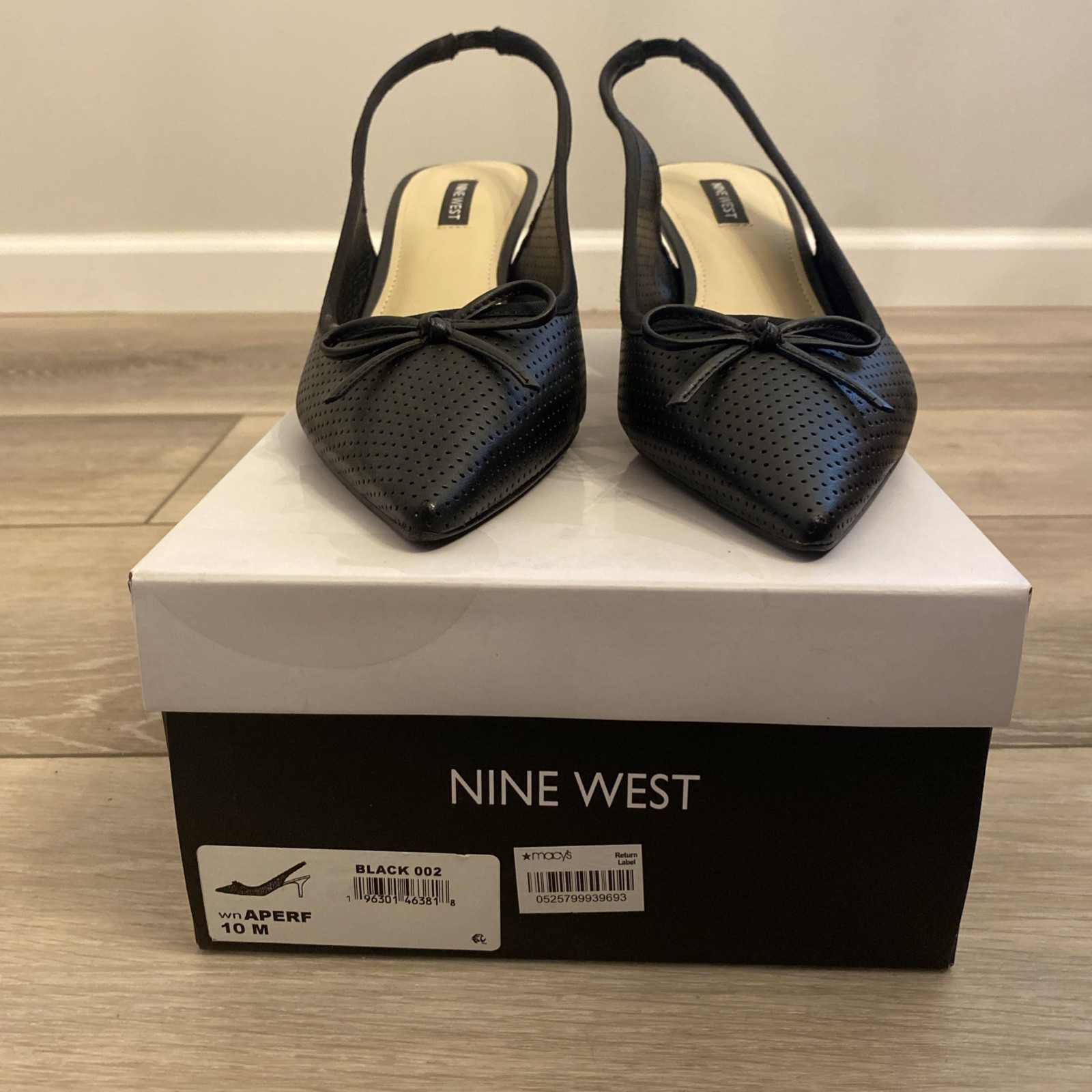 Nine West Womens Aperf Slingback Heel Black Perforated SlipOn 10M Macy’s Box