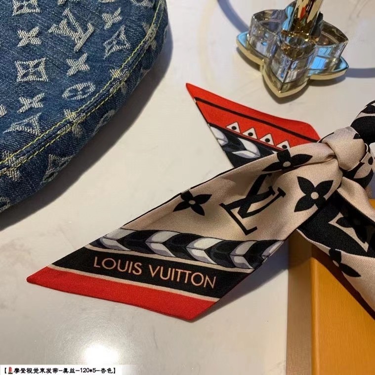 LOUIS VUITTON SCARF MINI 100% AUTHENTIC CLASSIC SILK BEIGE WHITE BLACK