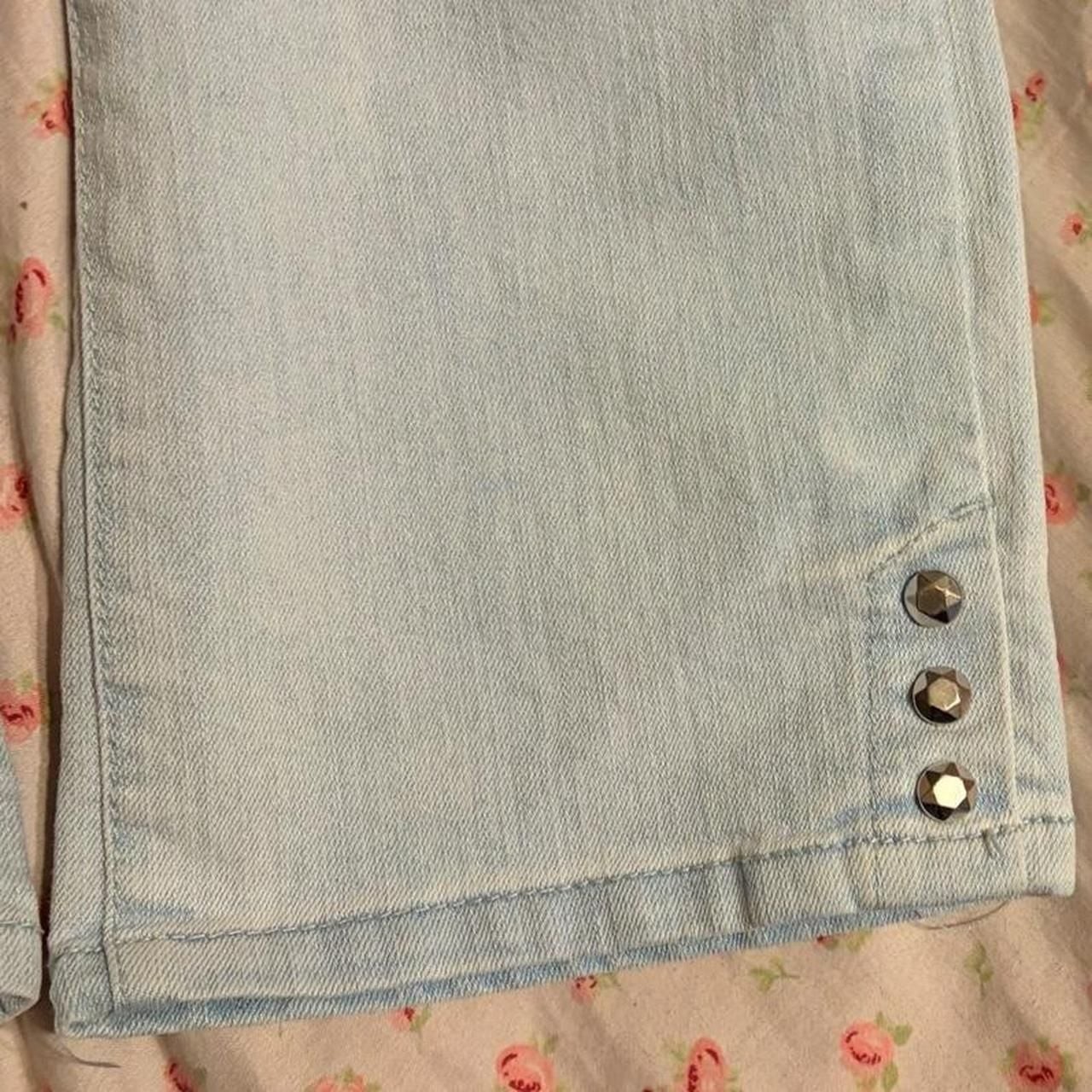 Nine West Jeans Y2K Embroidered Studded Capri Jeans