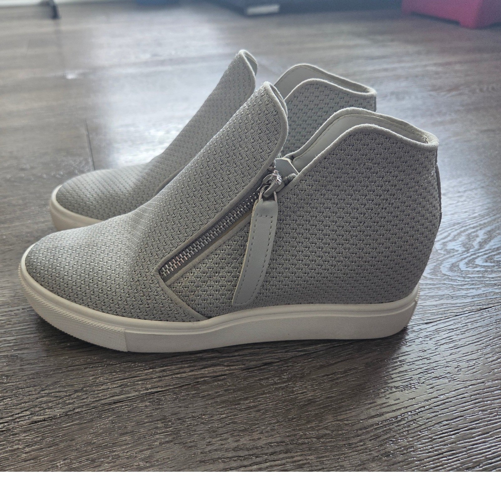 Steve Madden Click Wedge Sneakers Women 7.5 Grey Zip Knit Hidden Heel CLIC01S1