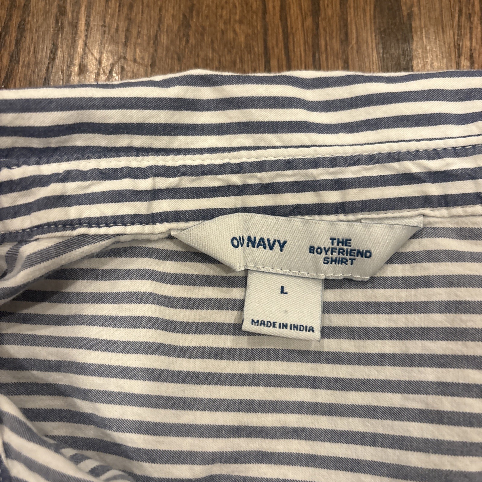 Old Navy The Boyfriend Shirt L Blue White Striped Button Down Relaxed Fit Women