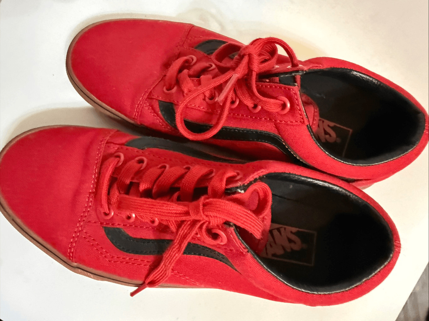 Vans Unisex Old Skool Skateboarding Canvas Sneakers Red Men 5.5/Women 7 NWOT