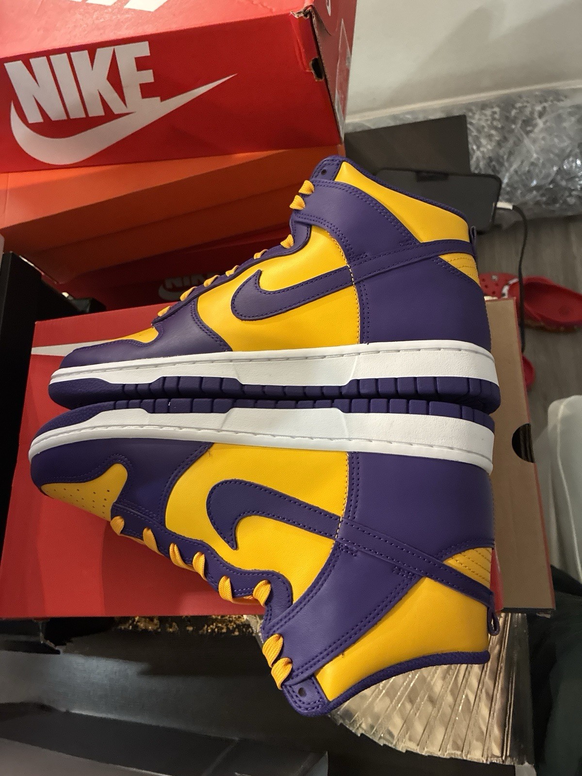 Nike Dunk High Lakers DD1399-500 Court Purple/University Gold/White Leather