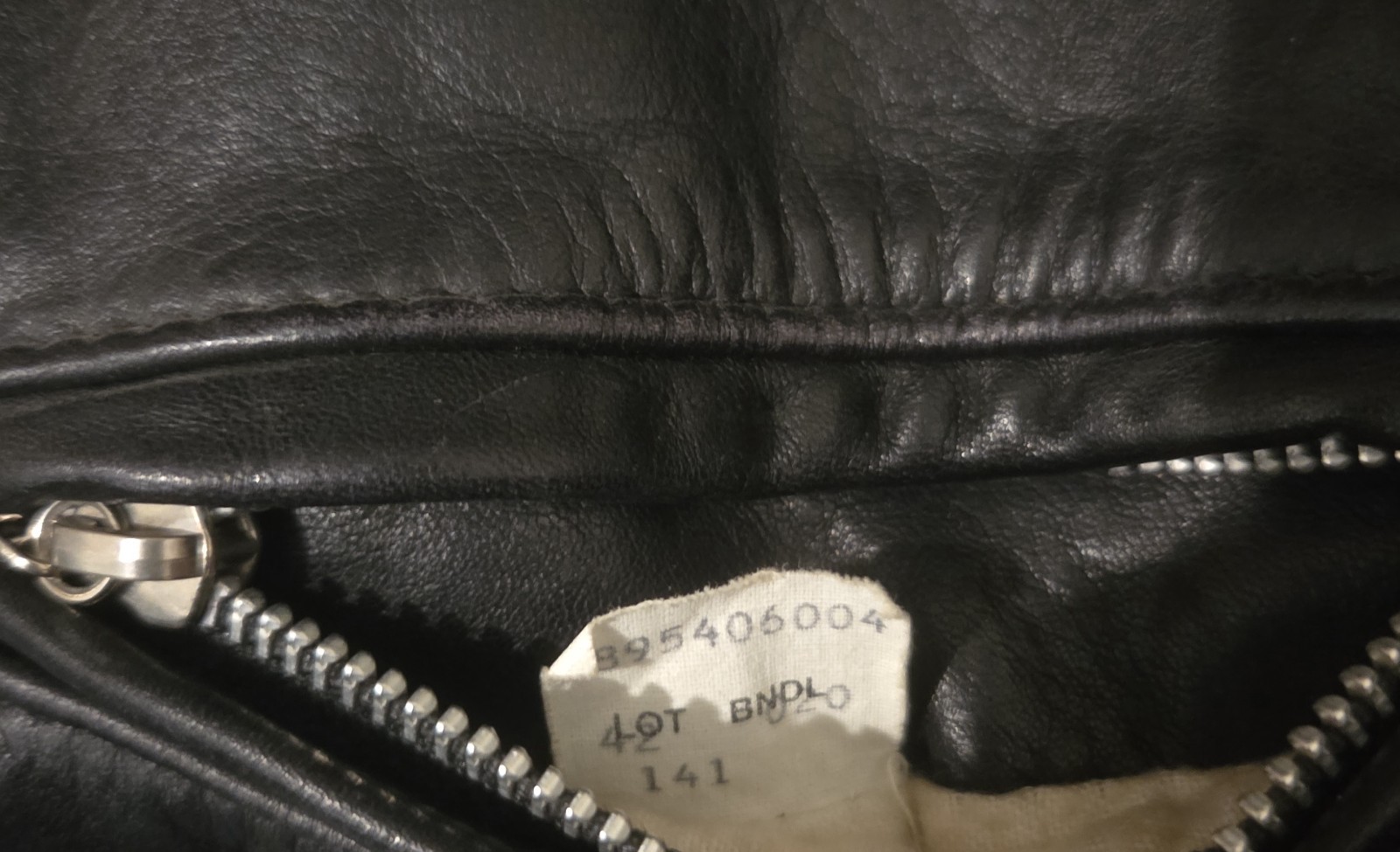 Schott 141 Size 42 Black Leather Cafe Racer Jacket Cowhide Made In USA