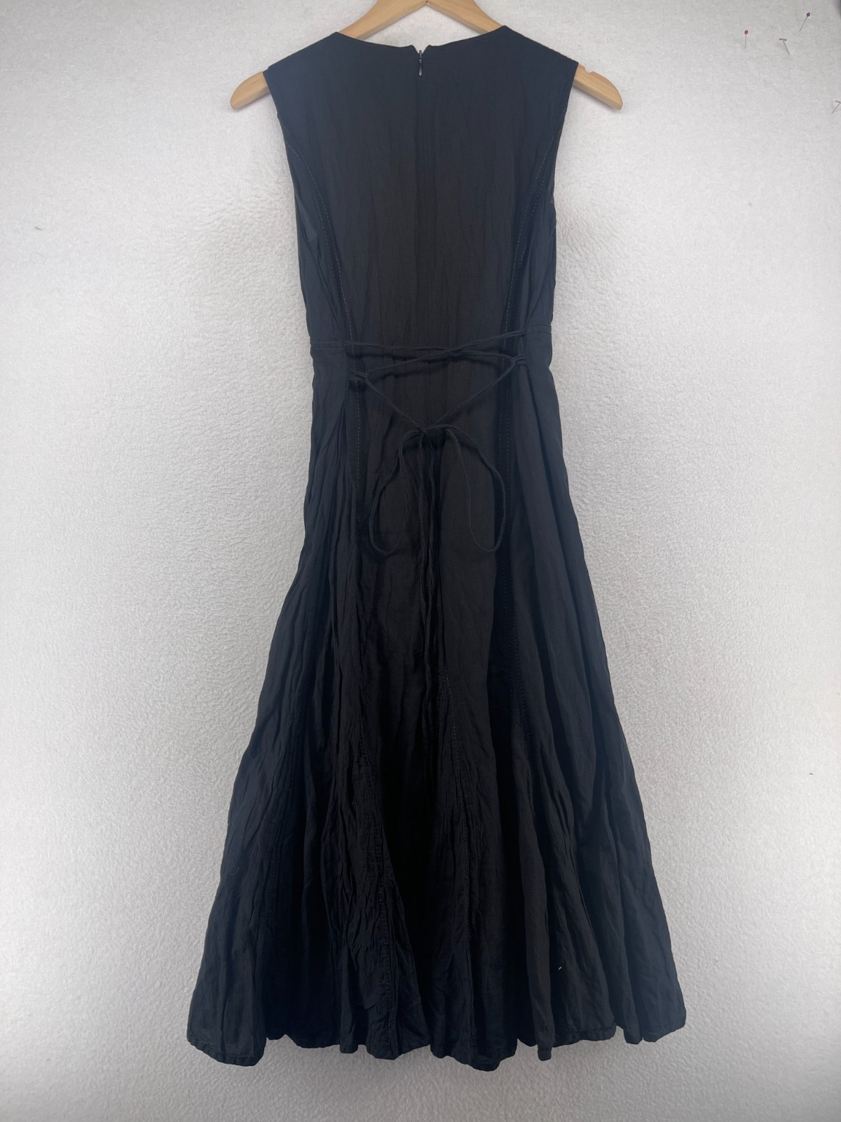 APANAGE Dress 6 Cotton Metallic Crinkle V-Neck Sleeveless Back Zip Tie Black