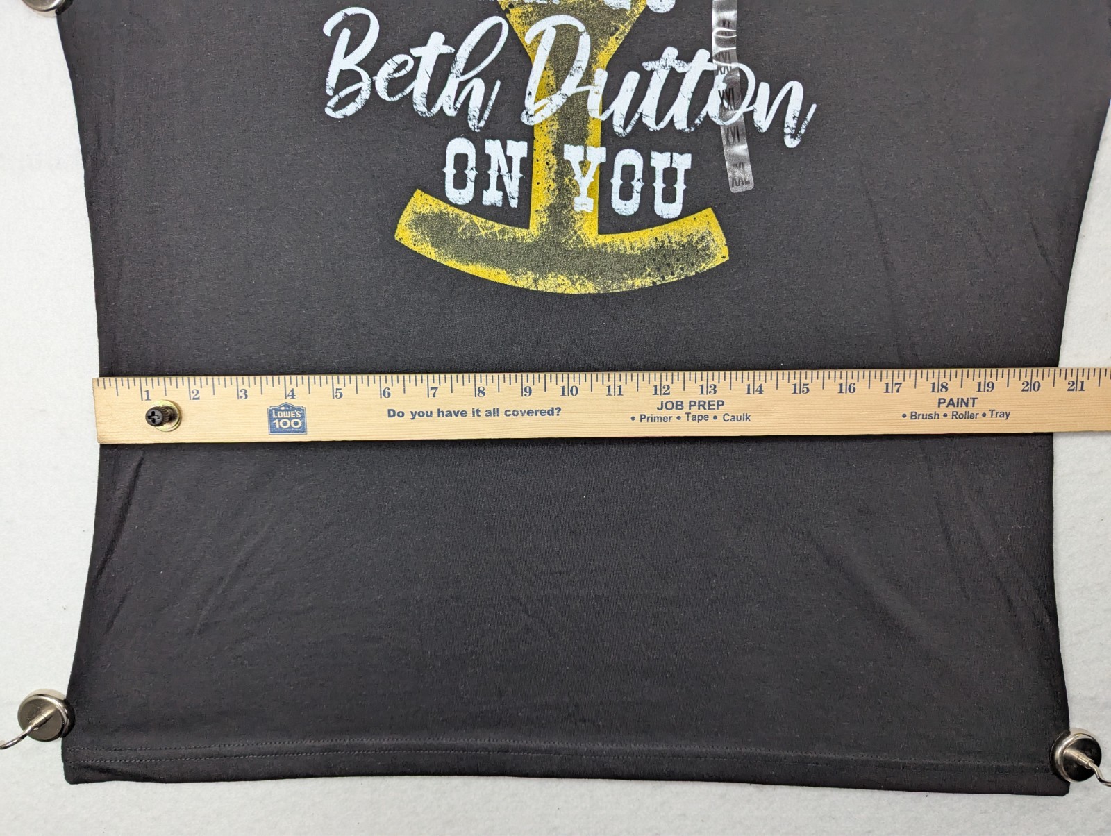 Yellowstone – Dutton Ranch – Women’s – Black Fitted T-shirt – Size XXL