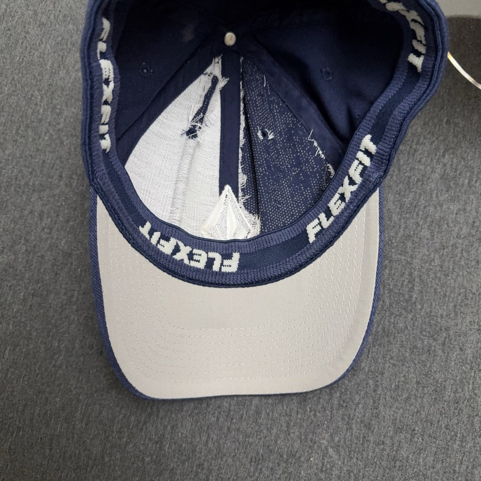 Volcom Hat S/M Blue Flexfit Yupoong Fitted Plain Logo Outdoor Beach