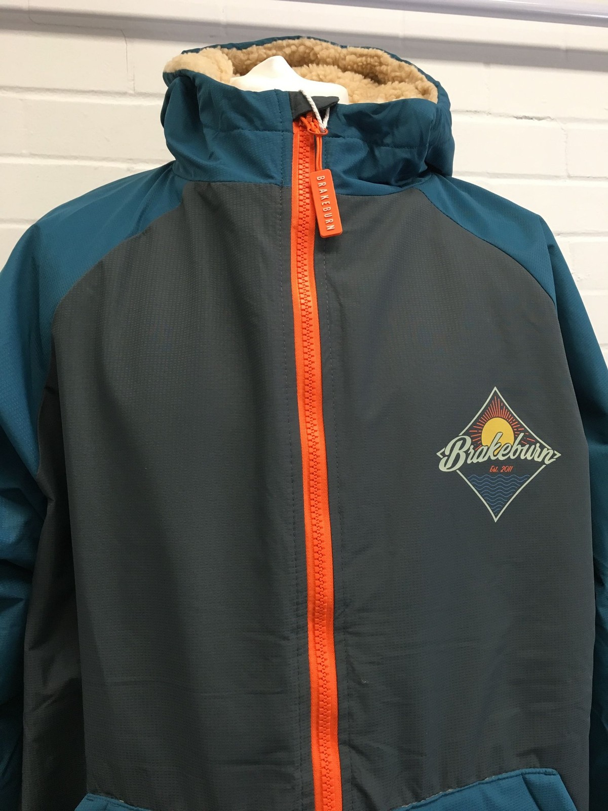 Brakeburn Hooded Dry Robe Grey Blue S/M Men’s Fleece Lined Outdoor Zip (HJ138F18