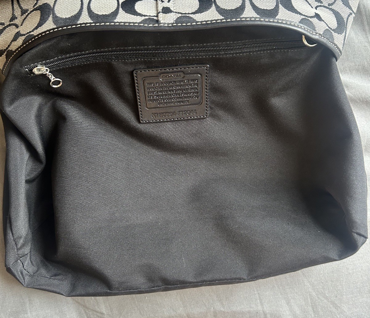 Vintage Coach Soho Flap Shoulder Bag Signature Canvas Black Gray Buckle F12644