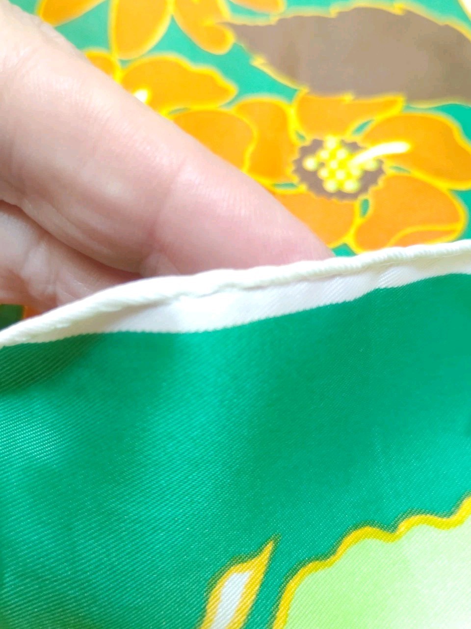 Vintage Smith’s Bermuda Scarf Island Flowers Green Coral 22 X 22 Signed