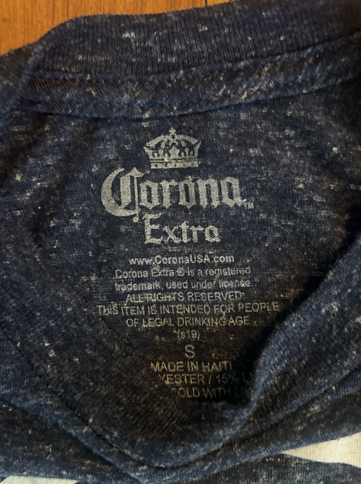 Corona extra since 1925 graphic print T-shirt blue heather small