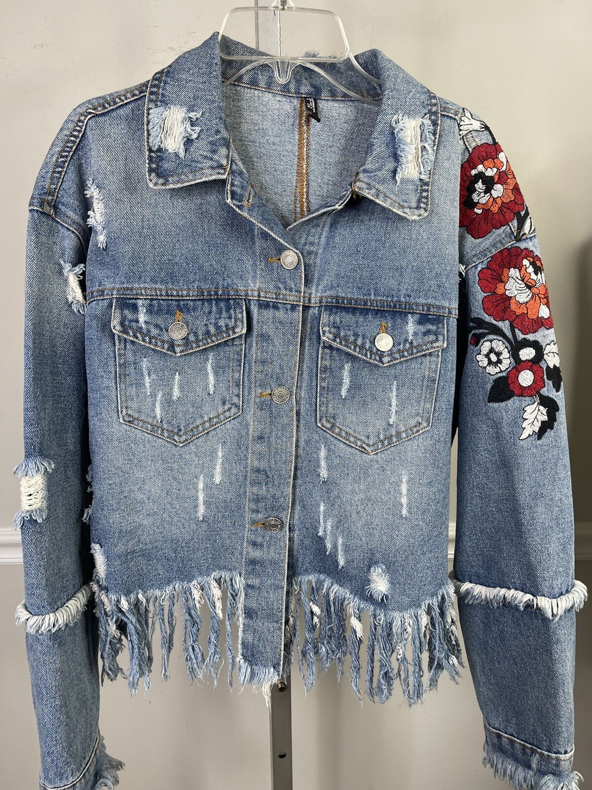 Hengshen M Embroidered Floral Denim Jeans Jacket Distressed Fringe Boho Chic