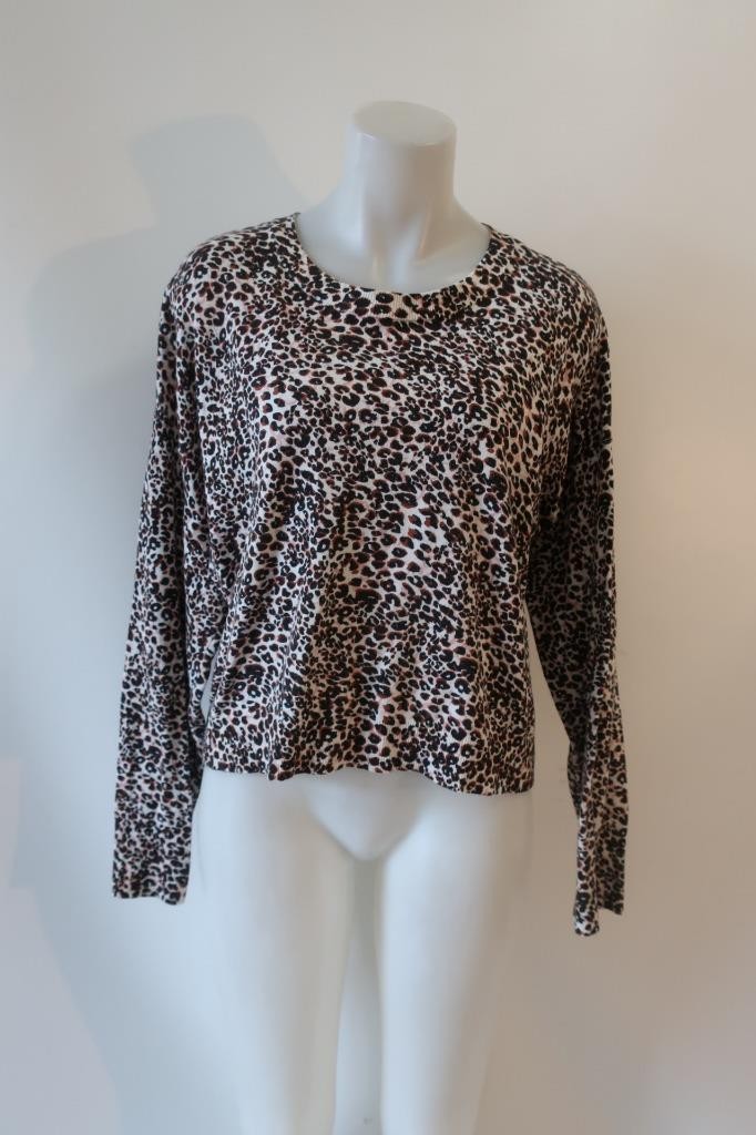 Womens Sanctuary (Item-806) White Black Pink Animal Print Sweater L