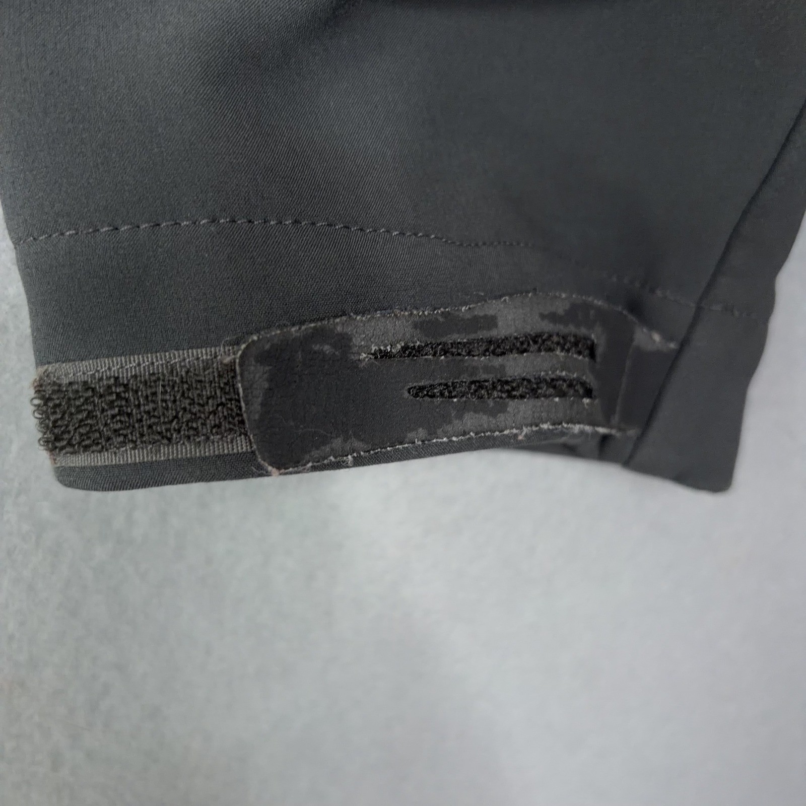 The North Face Apex Bionic Mens Large Gray Two-Tone Softshell Hooded Gorpcore