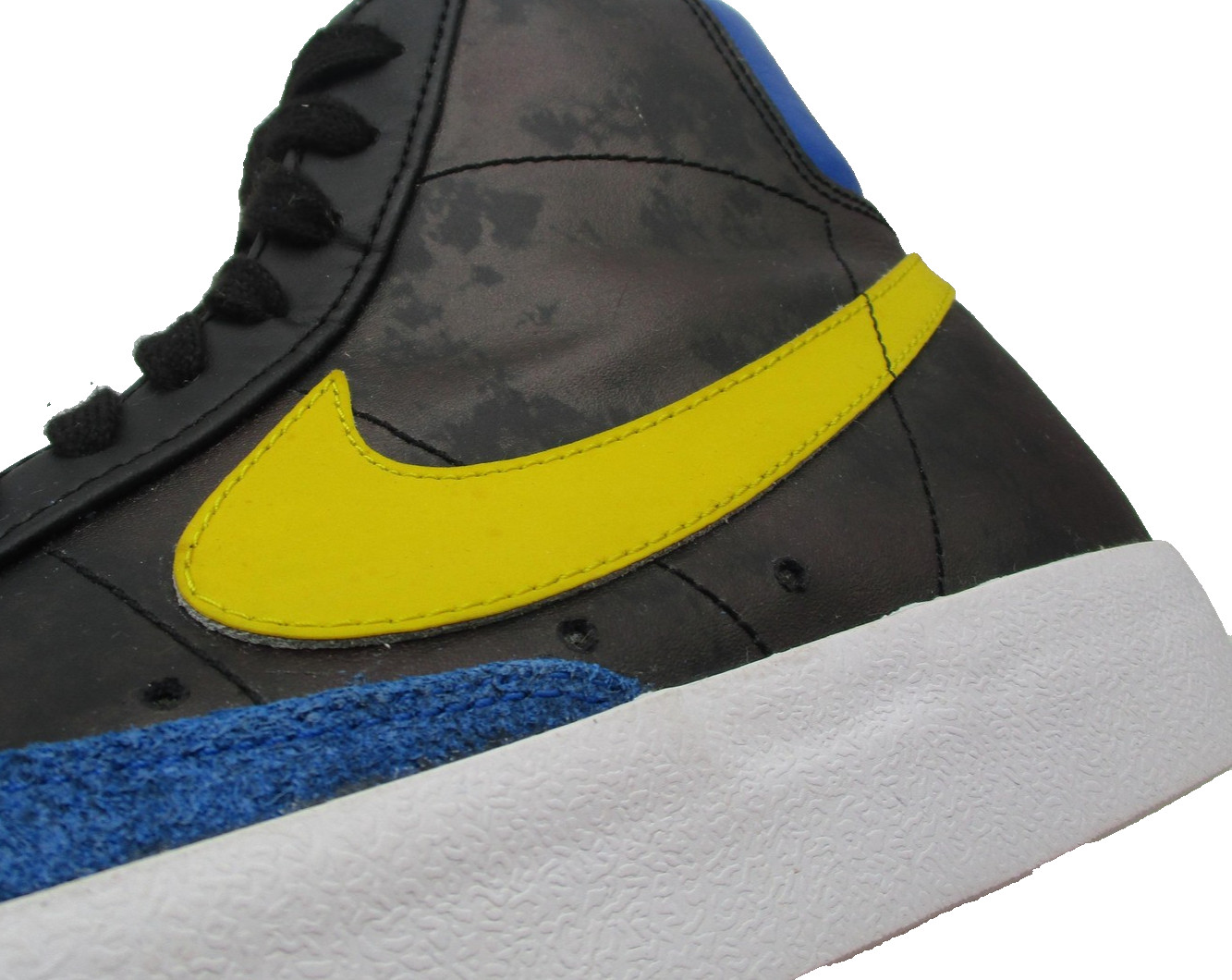 Nike Blazer Mid ’77 Peace Love Basketball Shoes Mens 8.5 Black DC1414-001 (1U6)