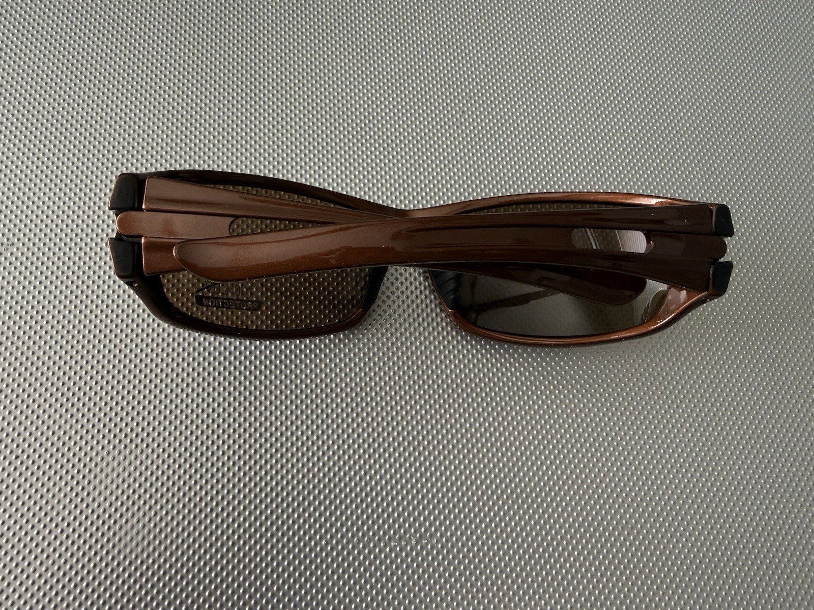 Men’s Wrap Sunglasses Brown Plastic Frame Black Tinted Plastic Lenses A8