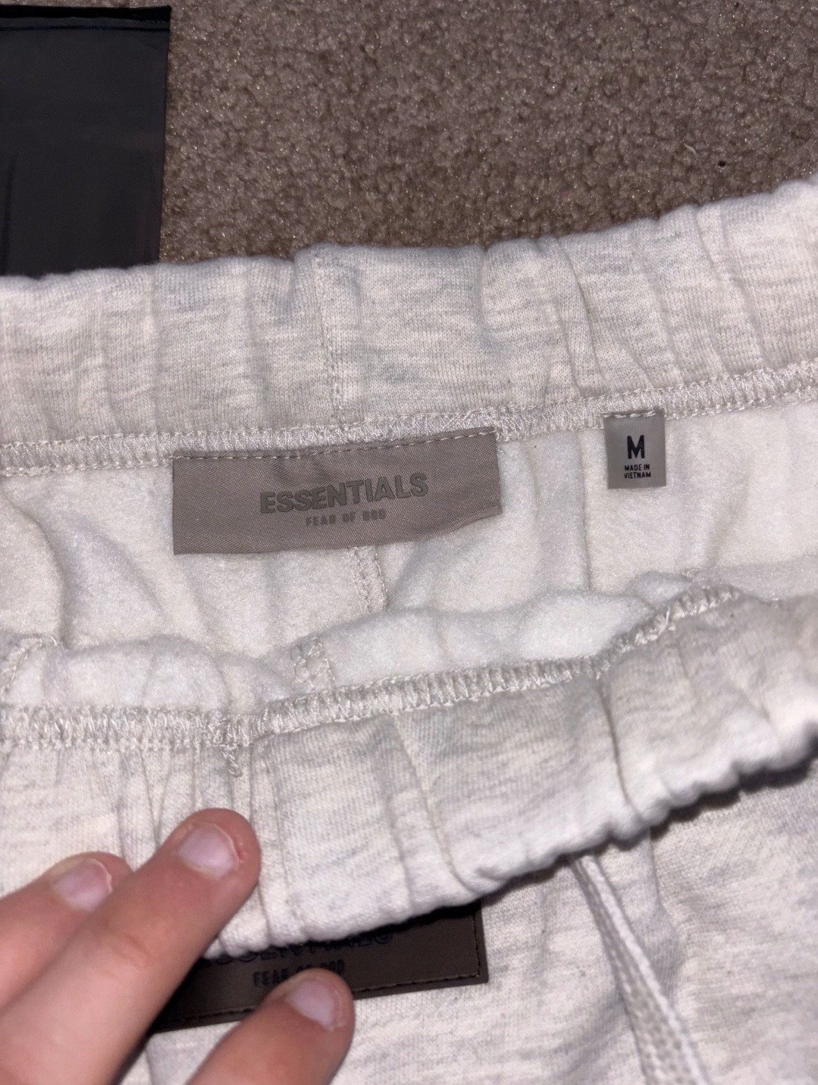 Essentials Fear of God Men’s Gray Solid Sweat Shorts Drawstring Elastic Pockets