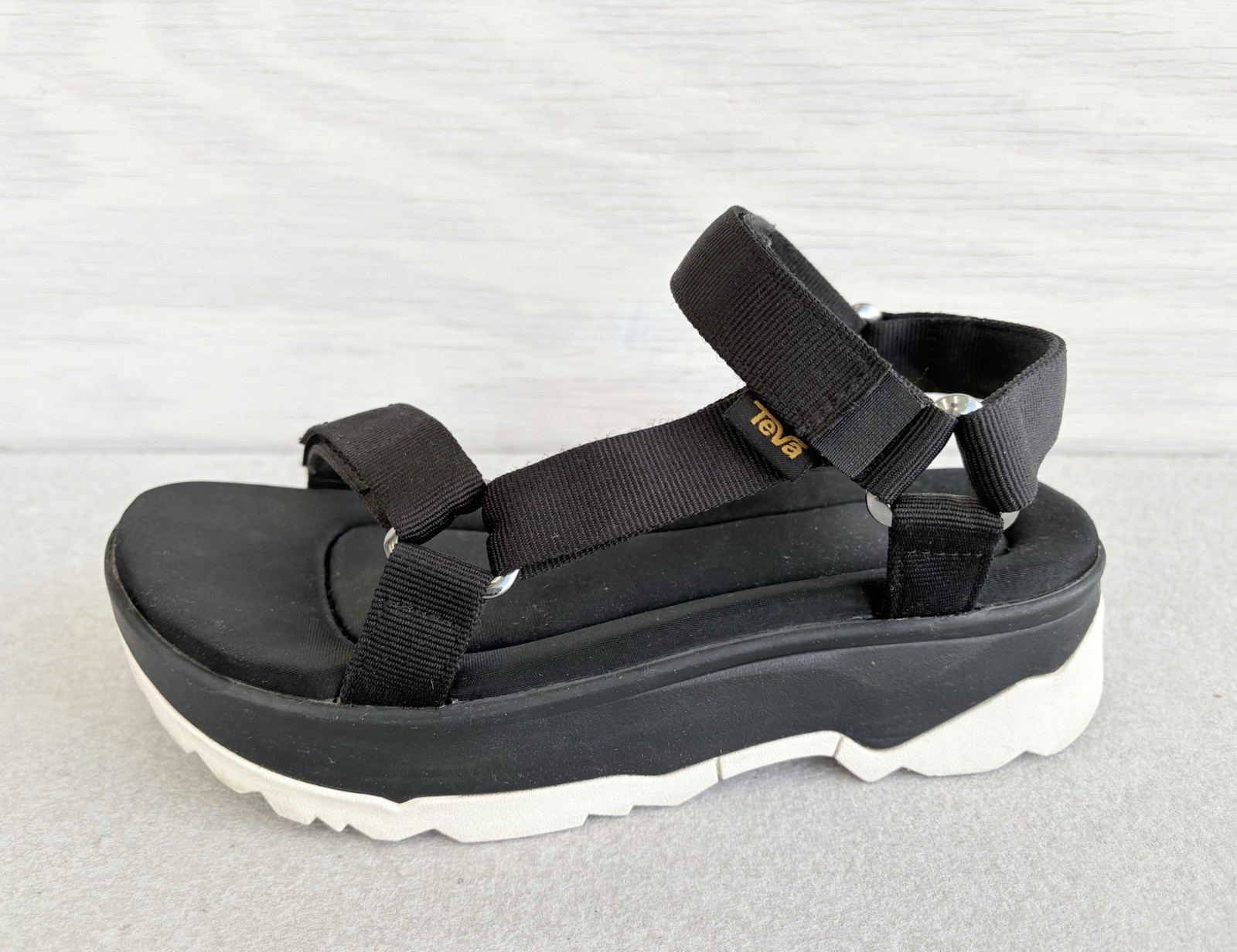 Teva Women’s Jadito Adjustable Black & White Strappy Platform Sandals Size 8
