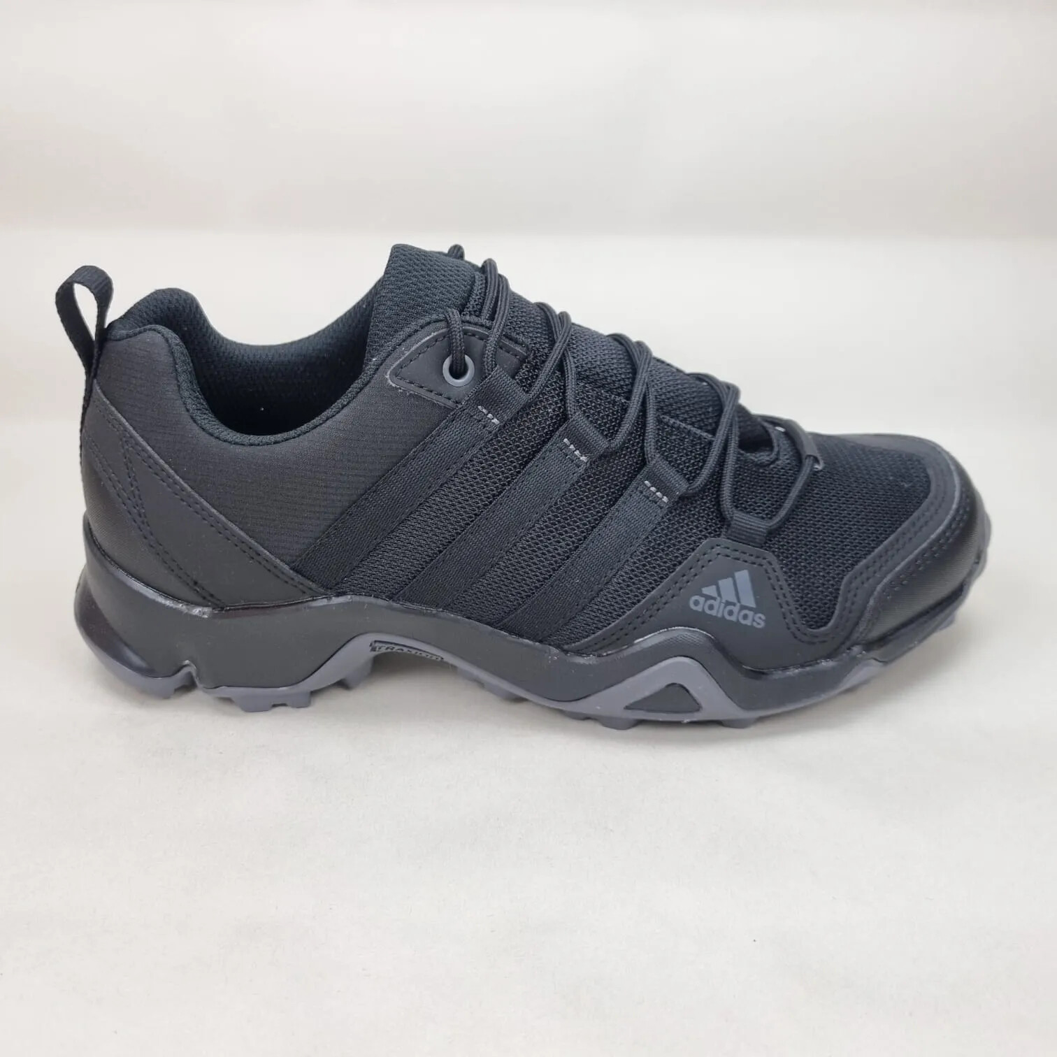 Adidas Terrex AX2S Low Top Men’s Hiking Shoes Core Gray Black Boots Q46587 NEW