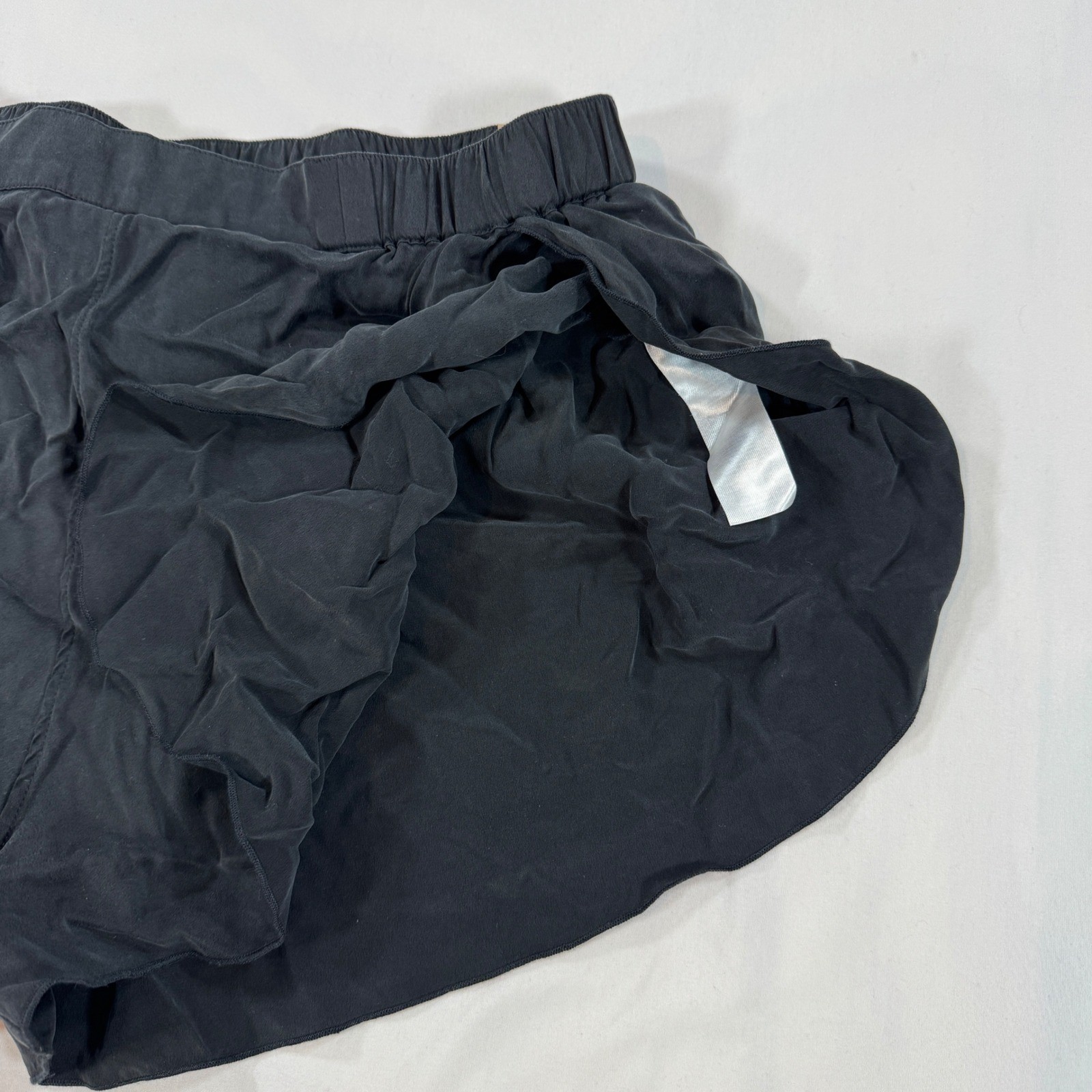 Lunya Washable Silk Sleep Shorts Black Women’s Medium Lounge Pajama Bottoms