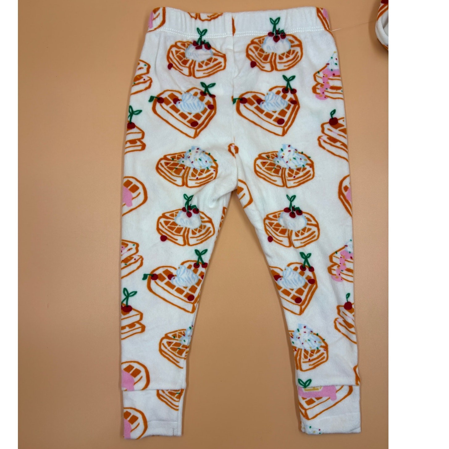 Waffle & Heart Print 2-Piece Pajama Set Size 2T NWT