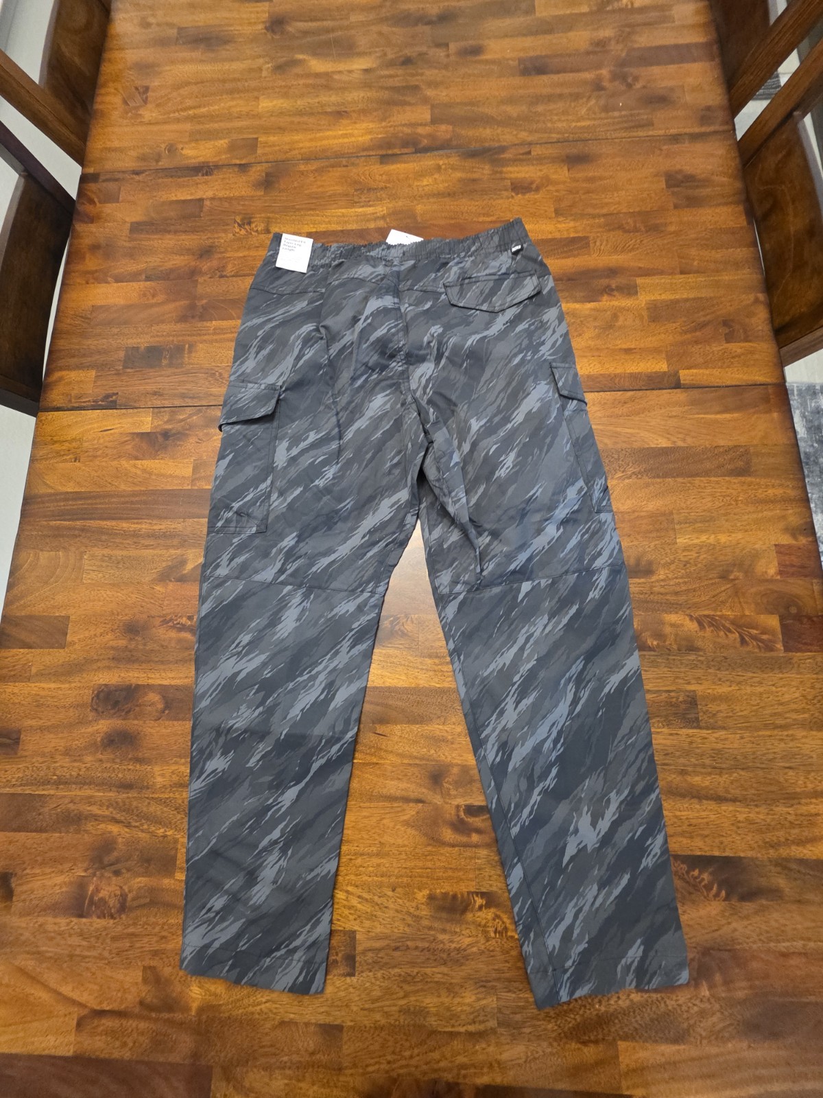 nike cargo pants camo black grey gray orange anthracite large womens