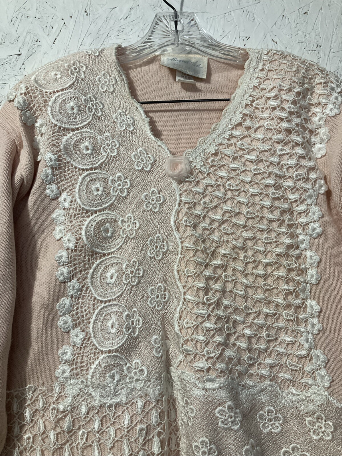Magnet Art Lynn Yang Pink Embroidered Floral Lace Sweater Medium Made In USA