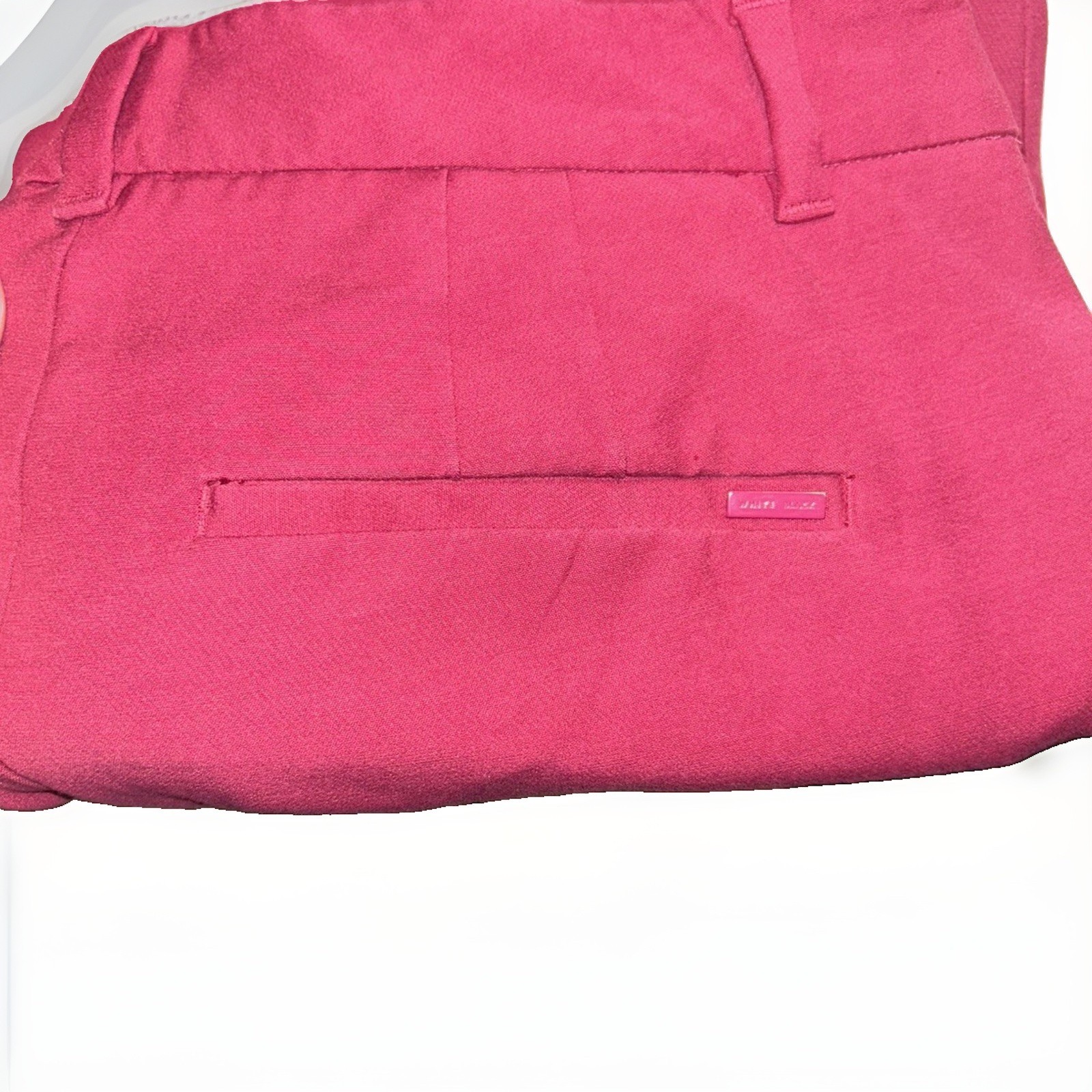 White House Black Market The Slim Ankle Pant – Windsor Wine – Size 4