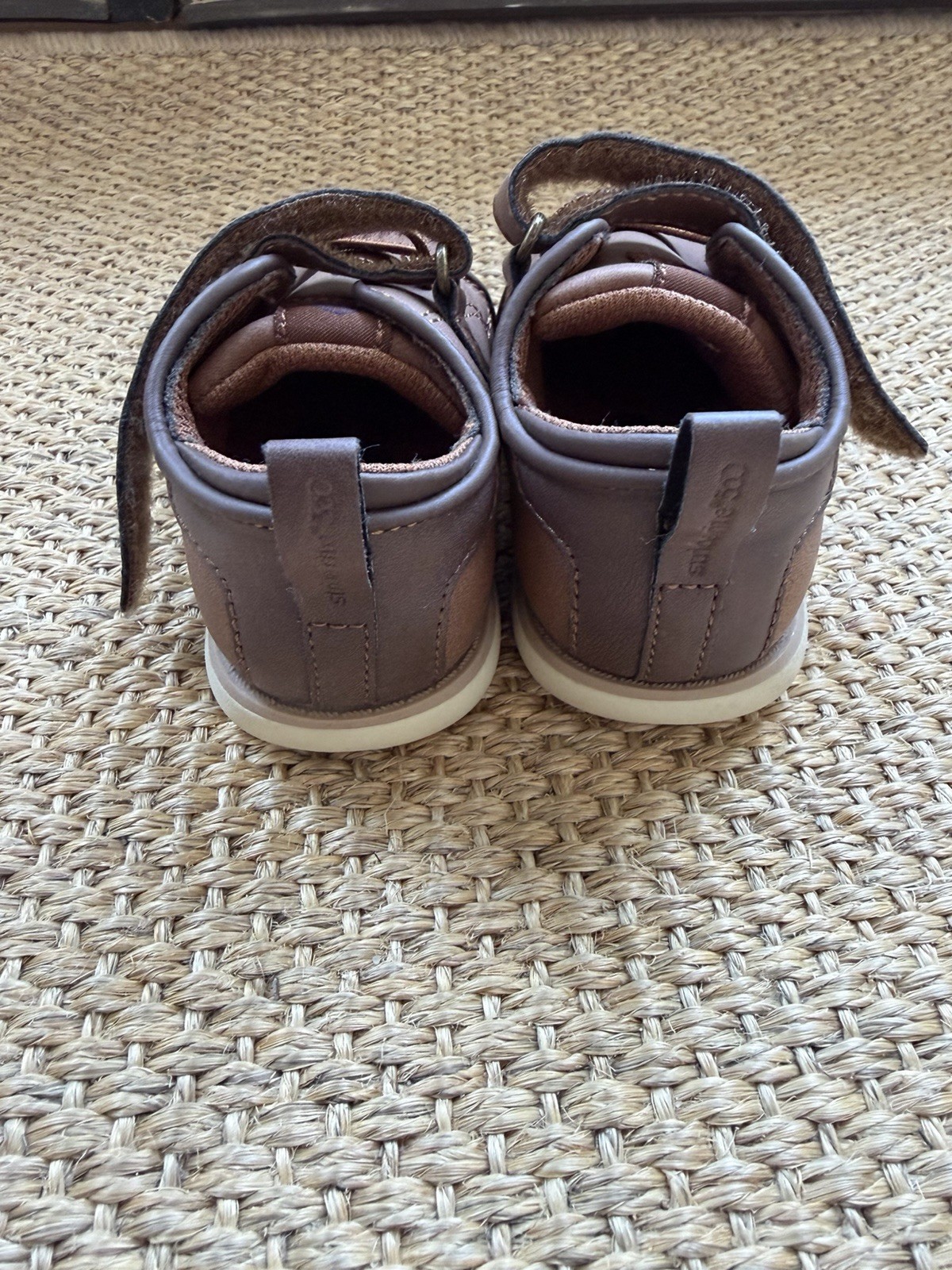 Stride Rite 360 Ethan Sneakers | Boys US 5M / EU 21 | Brown Hook & Loop