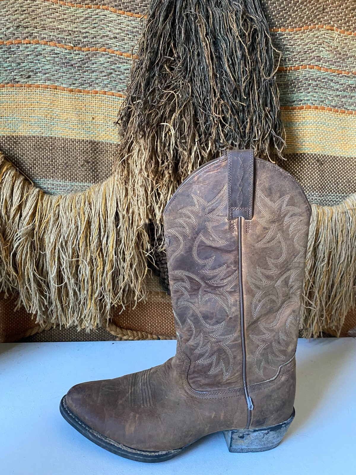 Ariat 34713 Distressed Brown Leather Cowboy Western Boots Men’s sz 9 D