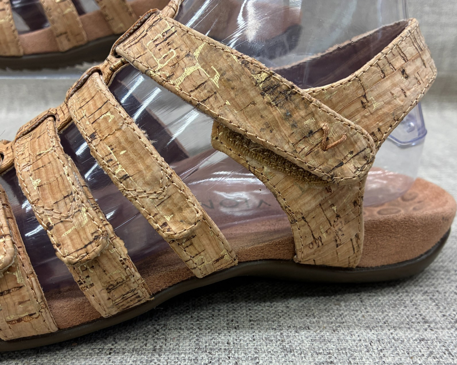 Vionic Harissa Cork Sandals Lt. Brown Tan Strappy Slingback Shoes Womens Size 8