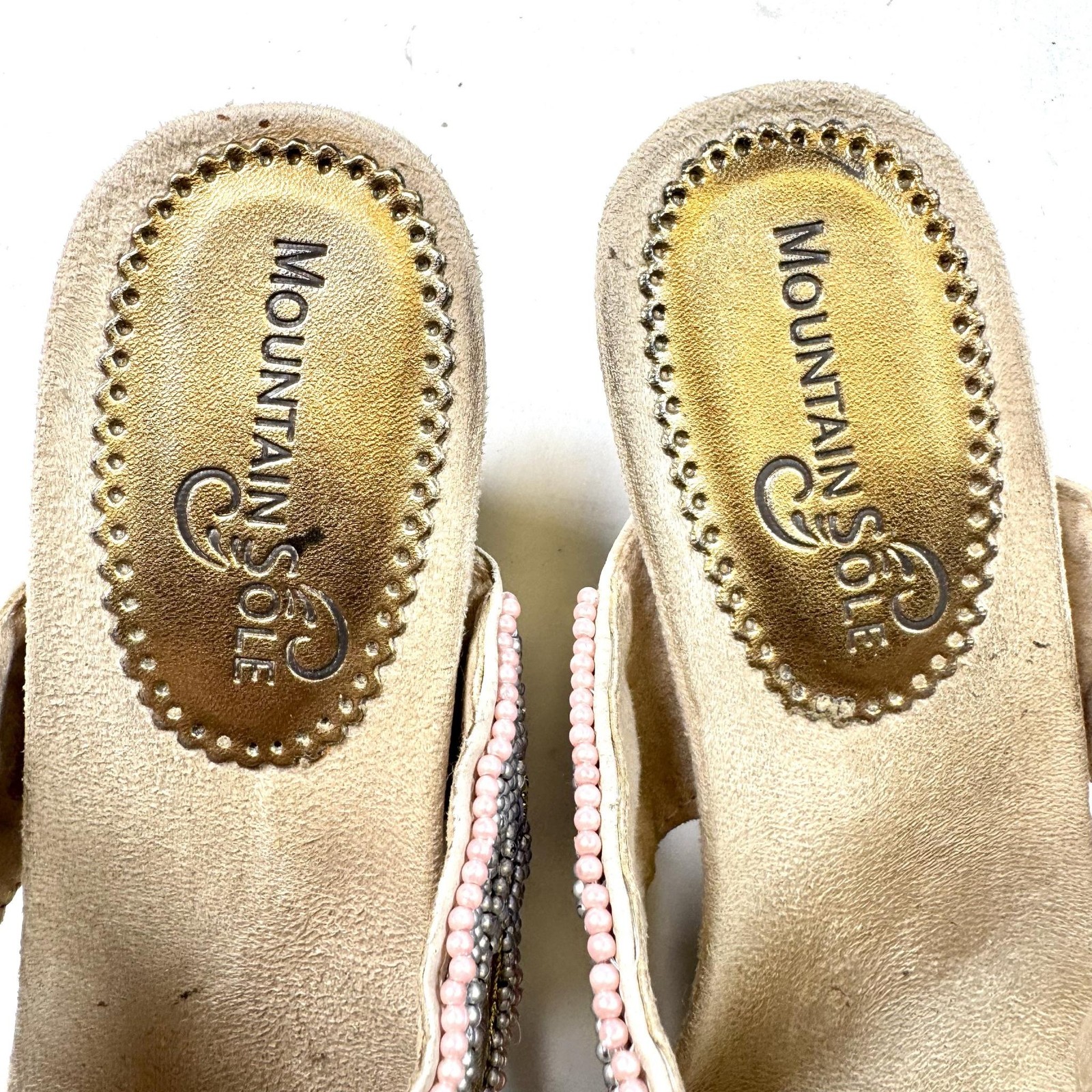 Mountain Sole Lee Shoes Womens Size 8 Beige Beaded Boho Wedge Thong Sandals