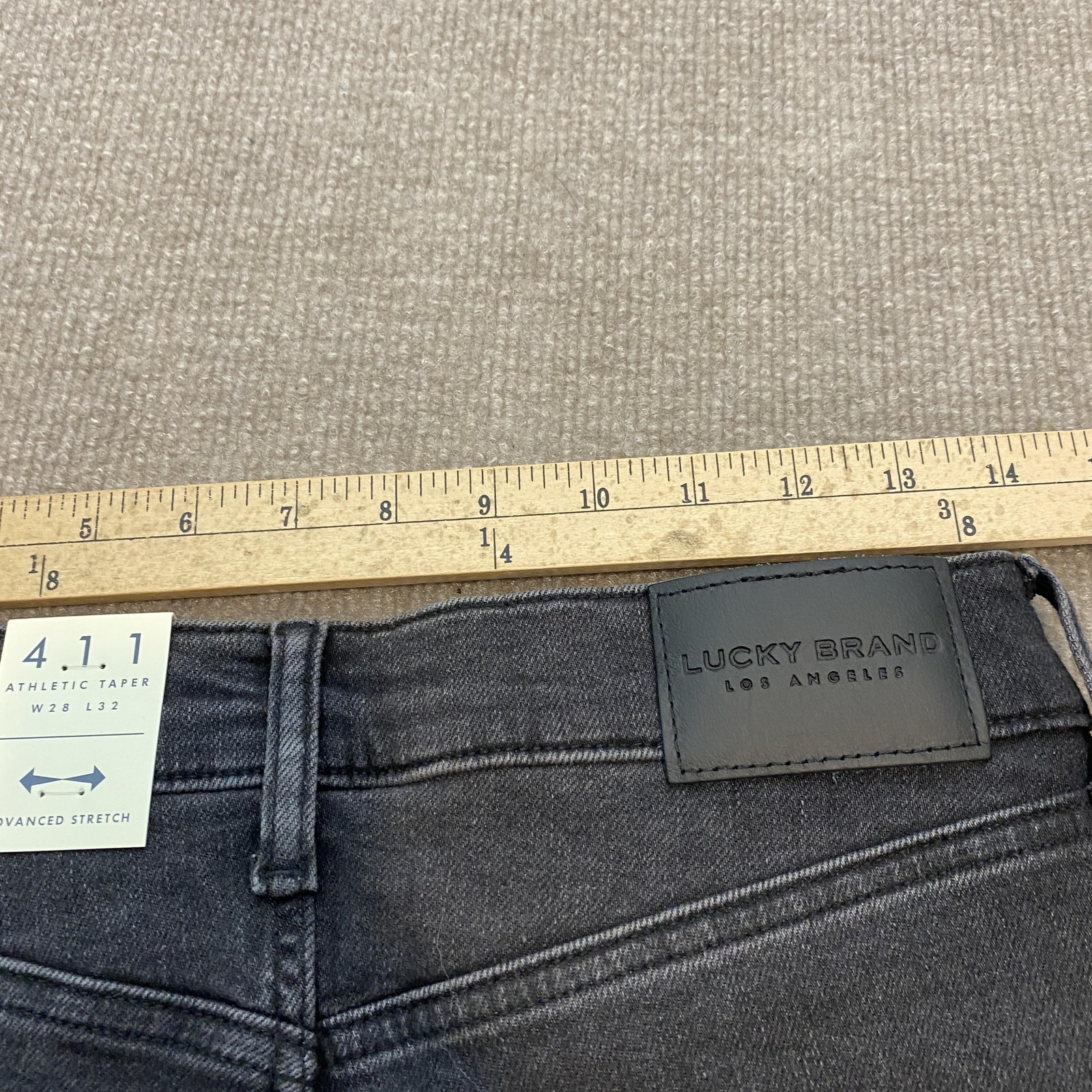 Lucky Brand 411 Athletic Taper Jeans Mens 28×32 Gray Dark Wash Stretch Denim NEW