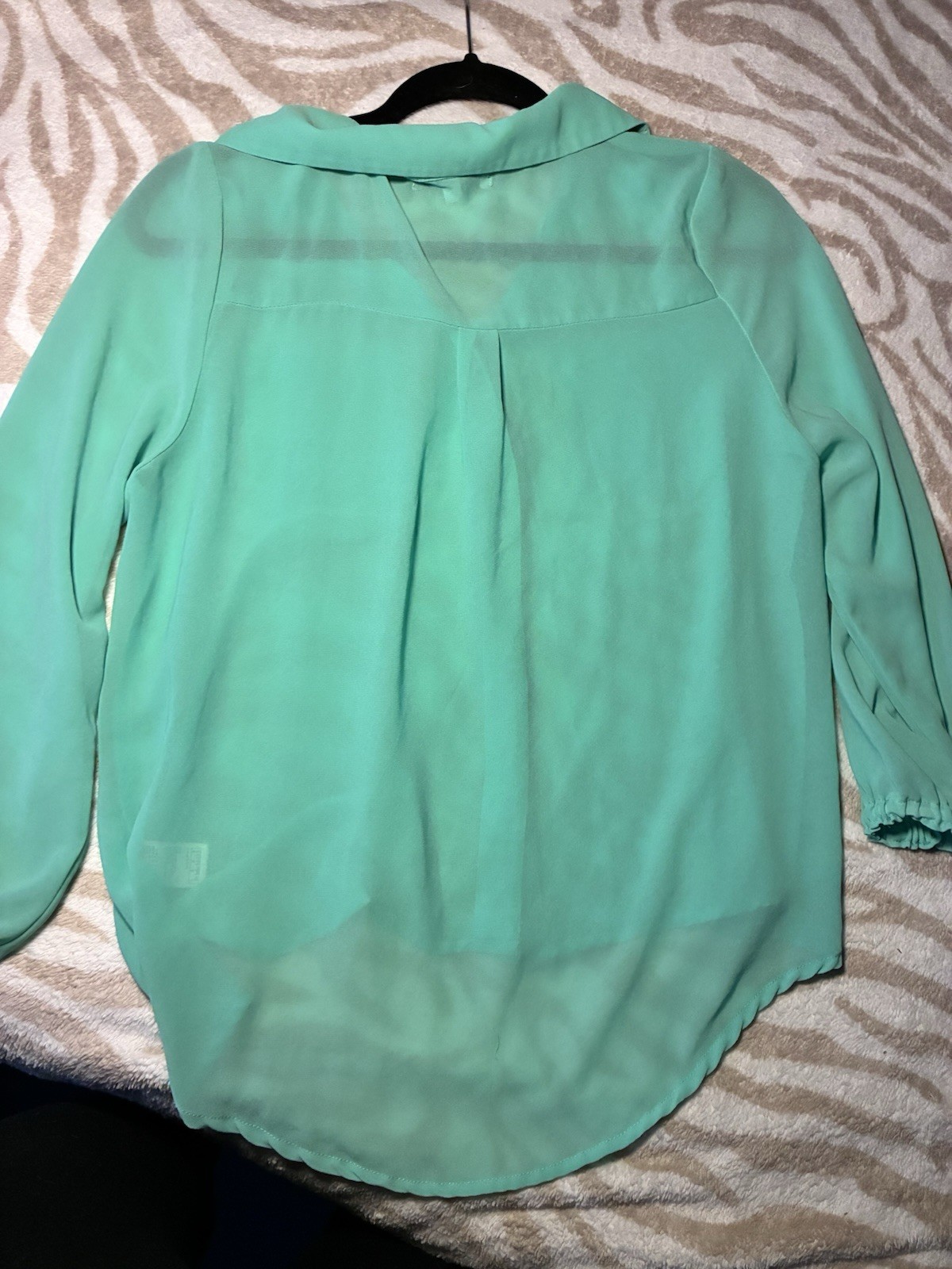 Papaya Sheer Solid Green Long Sleeve Button-Up Collared Blouse Pockets Women M