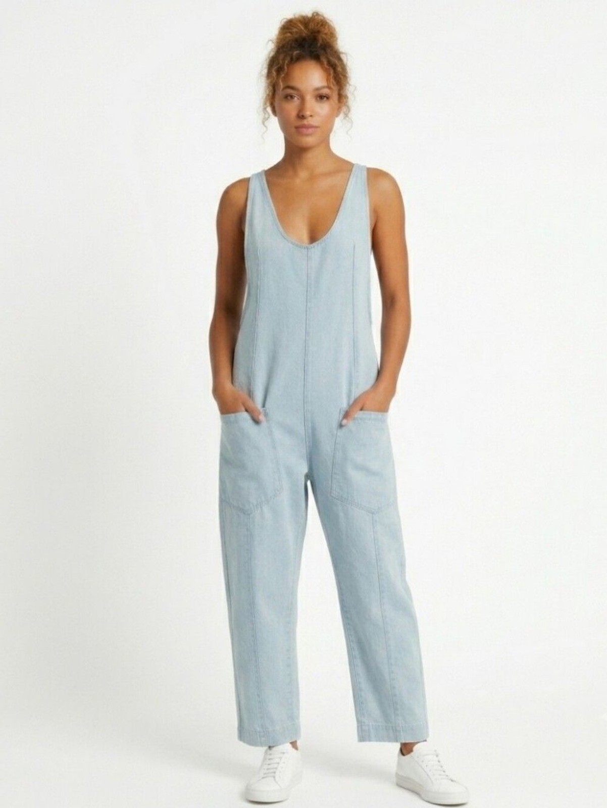 Light Wash Denim Jumpsuit Overalls Blue Adjustable Straps Women’s Lg