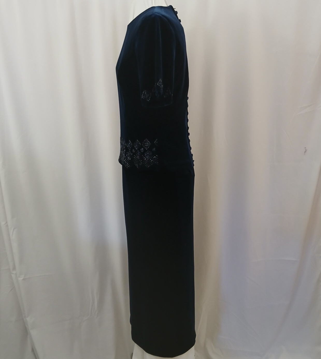VTG BLUE VELVET BEADED COCKTAIL DRESS – HOLIDAY EVENING WEAR