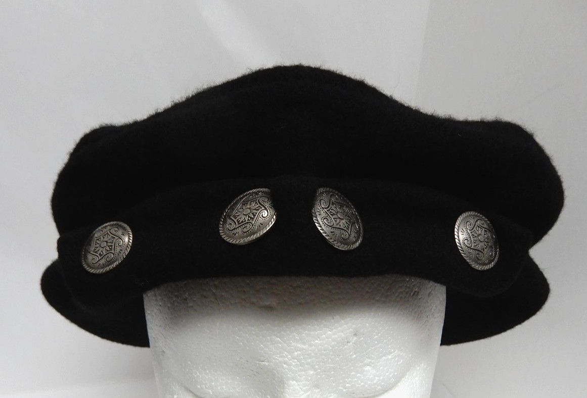 VTG Black Slouch Brim Hat w/ Silver Buttons Hoodlums Wool Renaissance Beret EUC