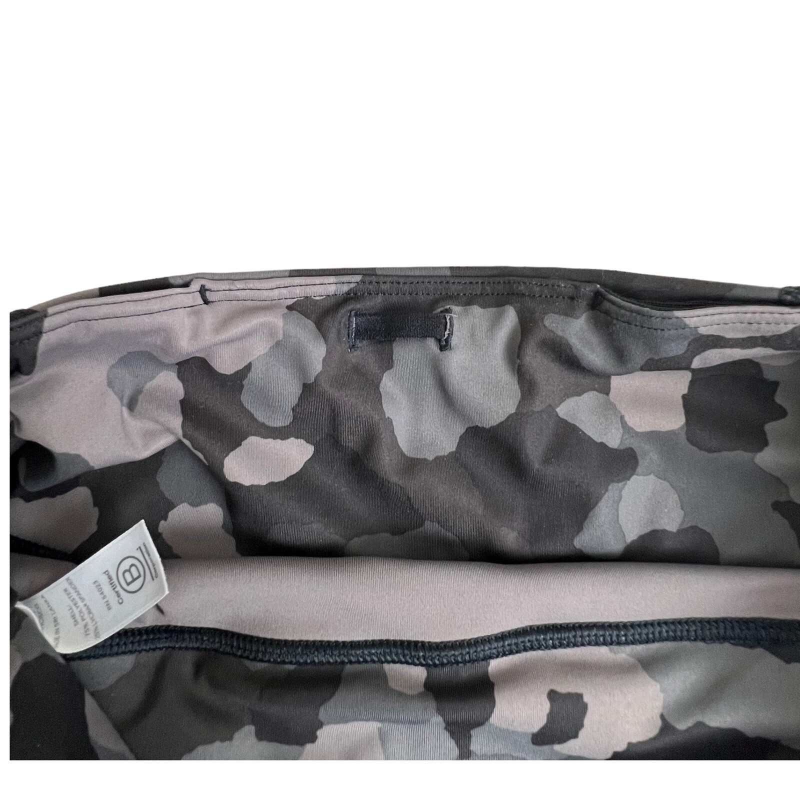 Athleta Womens S Lightning Camo 7/8 Tight Leggings Grey High Rise Pockets