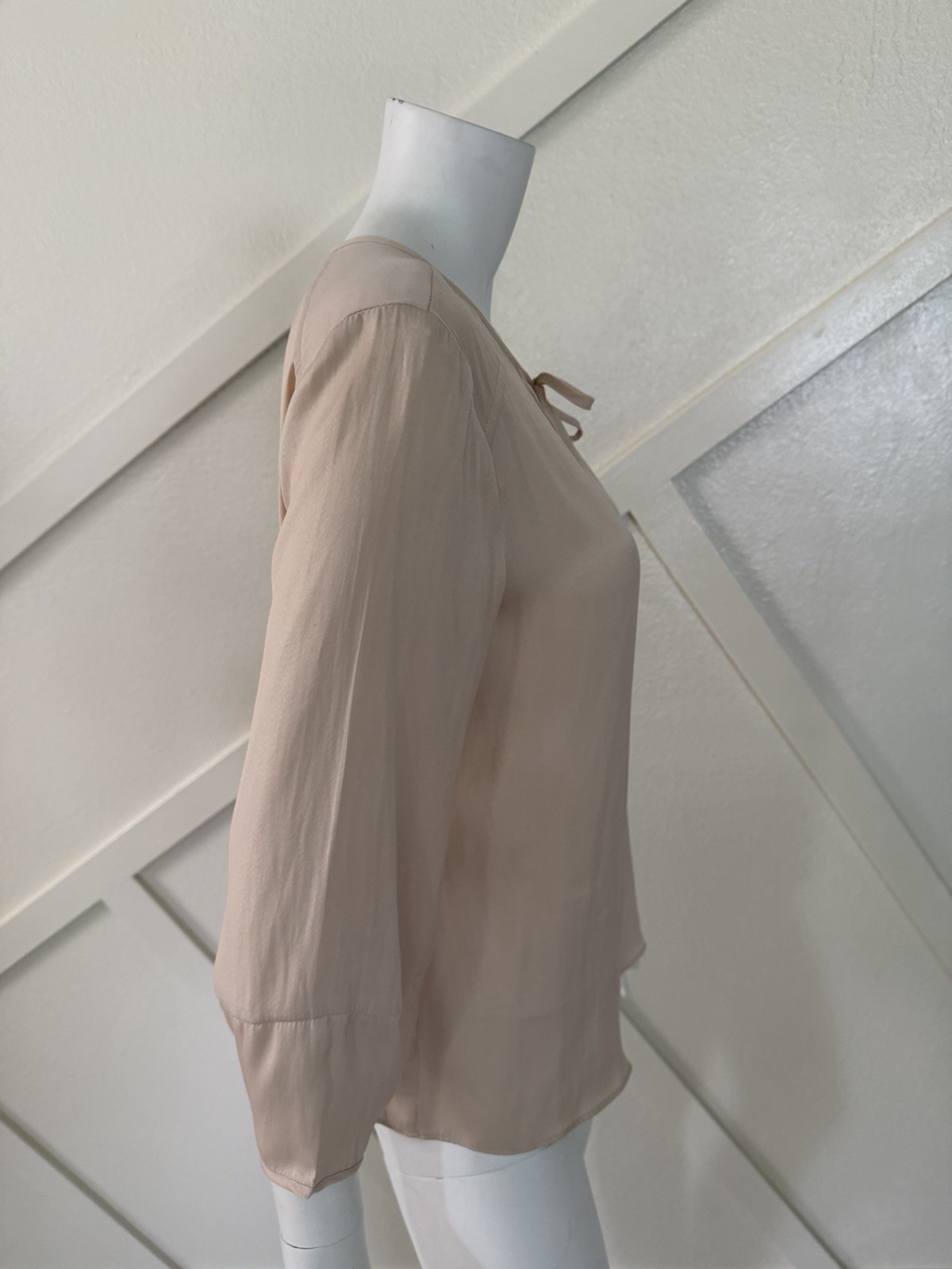 Adrienne Vittadini beige silk blouse Size M